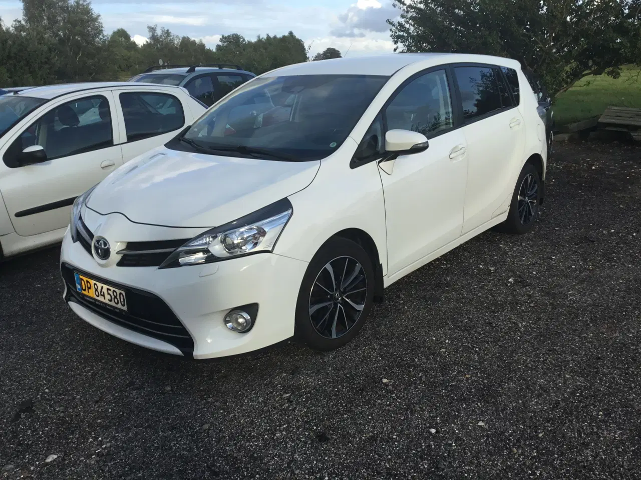 Billede 2 - Toyota verso Van 1.6 d4d nysynet 2/2025 træk