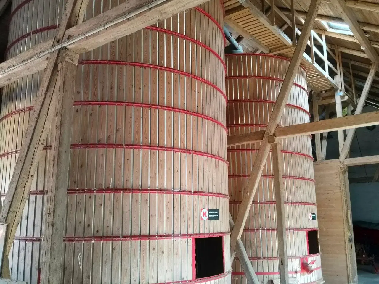 Billede 2 - Kongskilde Træsilo Ø ca. 4 m, højde ca. 5,4 m