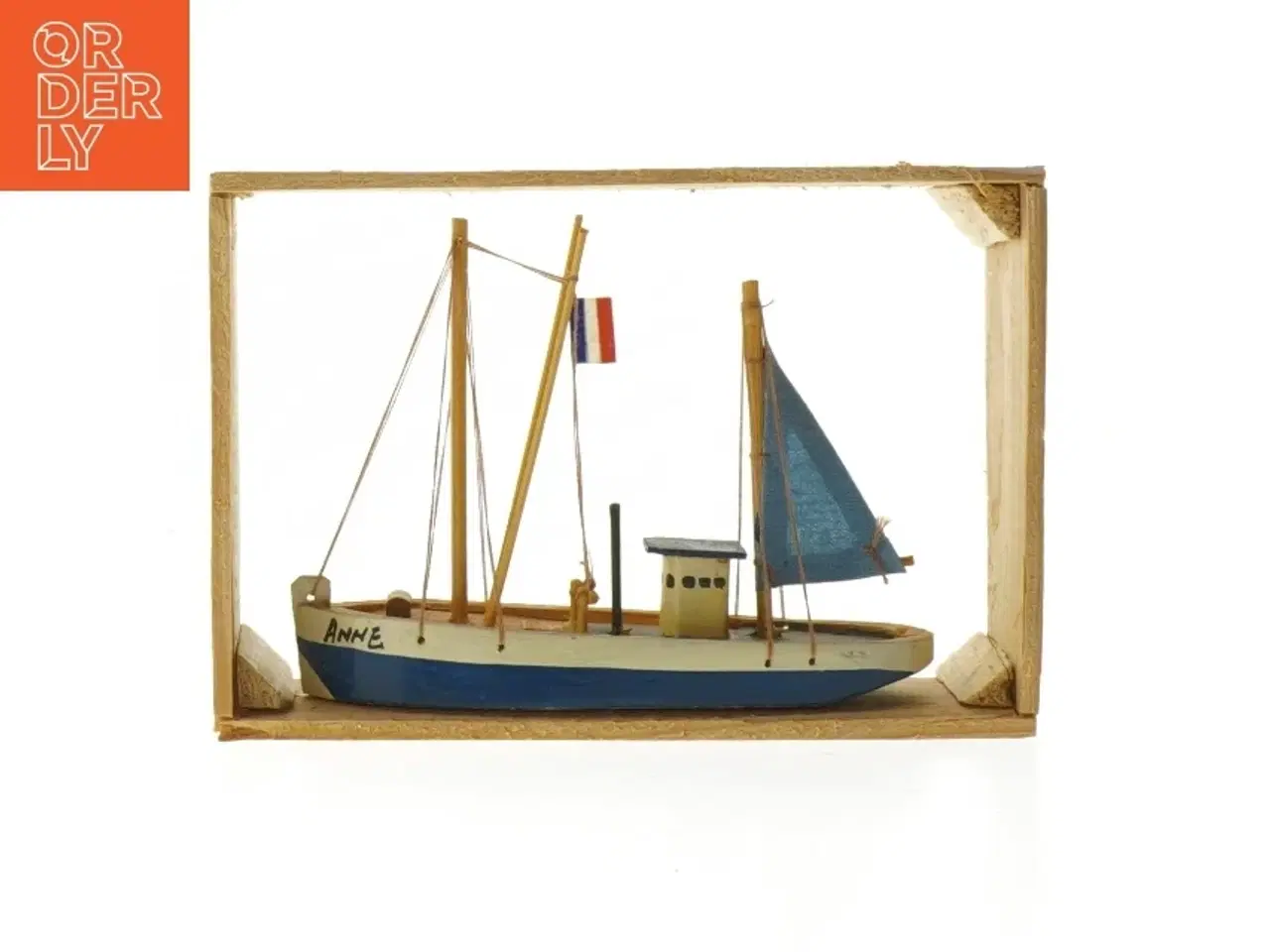 Billede 1 - Modelbåd i ramme (str. 16x11 cm)