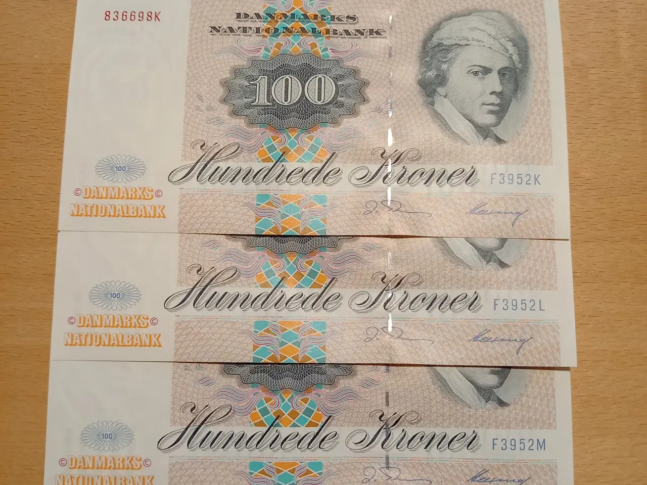 Billede 1 - 3x 100kr seddel 1995