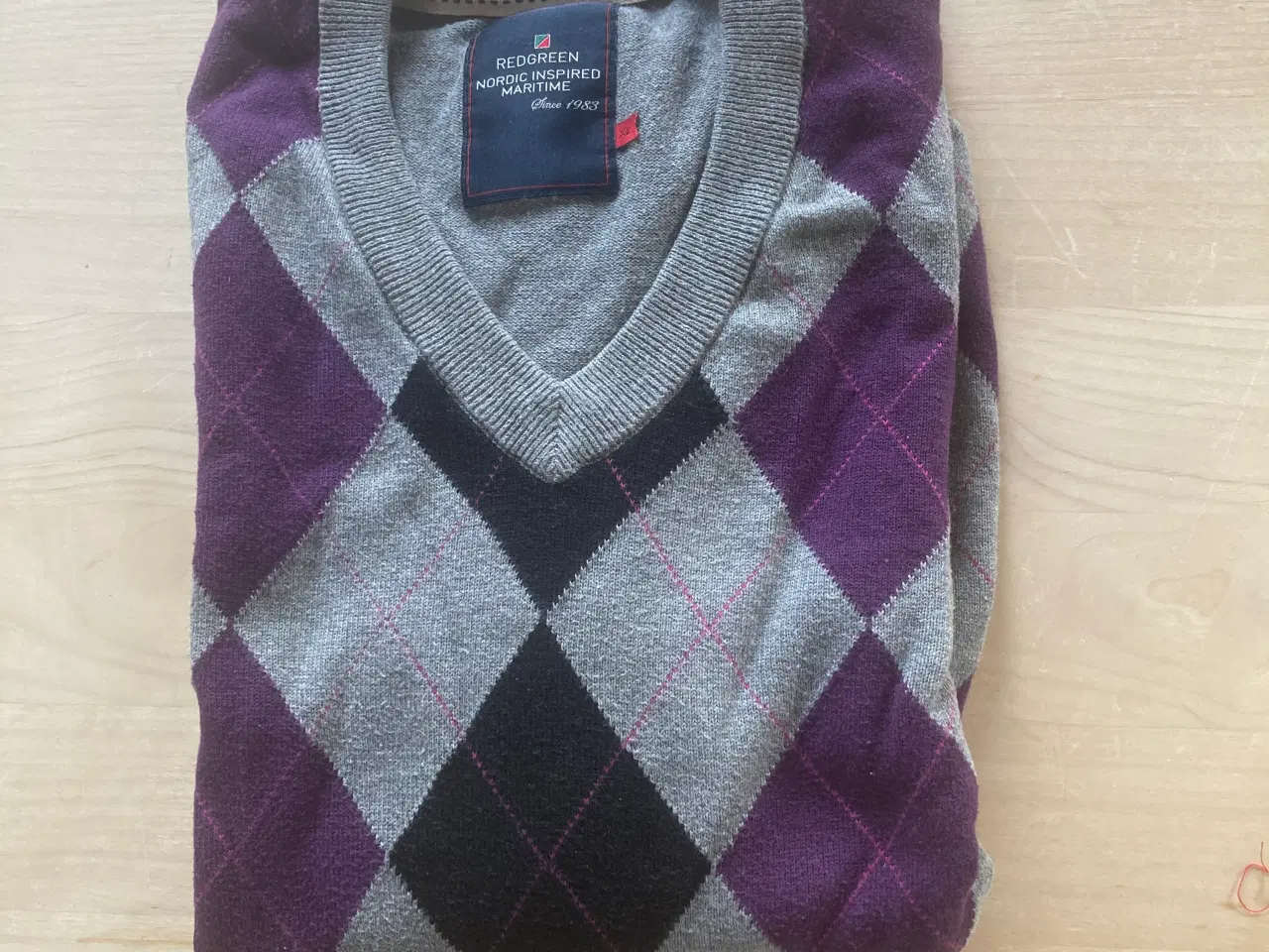 Billede 3 - Fin herresweater med Harlekin mønster