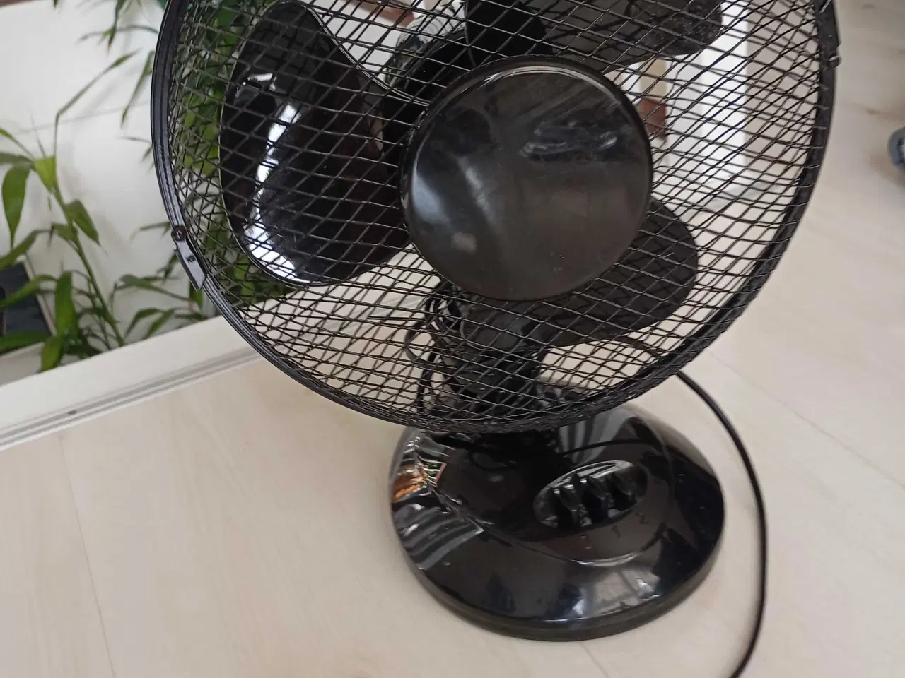 Billede 1 - Bordventilator med 3 hastigheder 