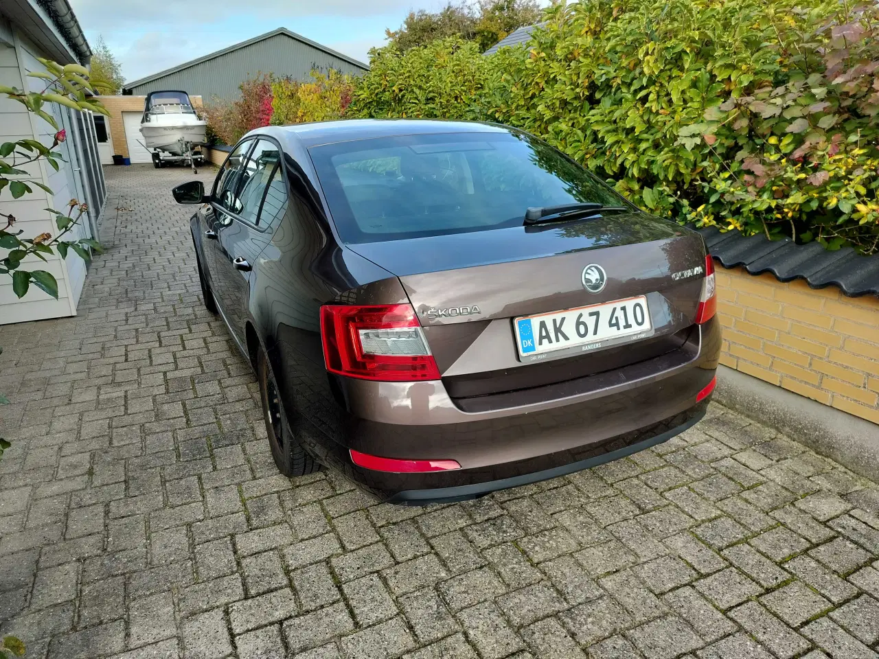 Billede 3 - En ejer. Motor kun kørt 39000km