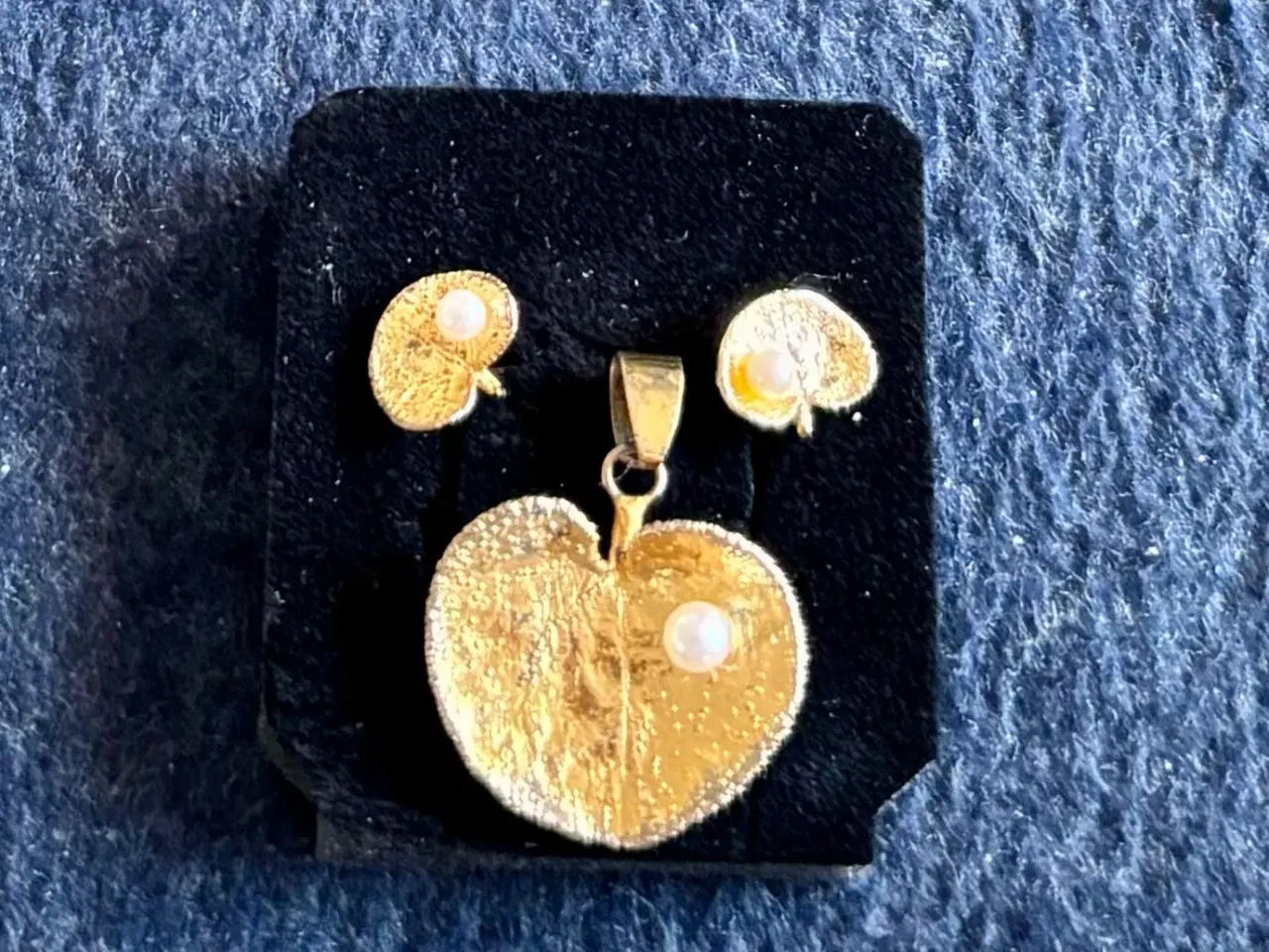 Billede 1 - Flora Danica smykkesæt