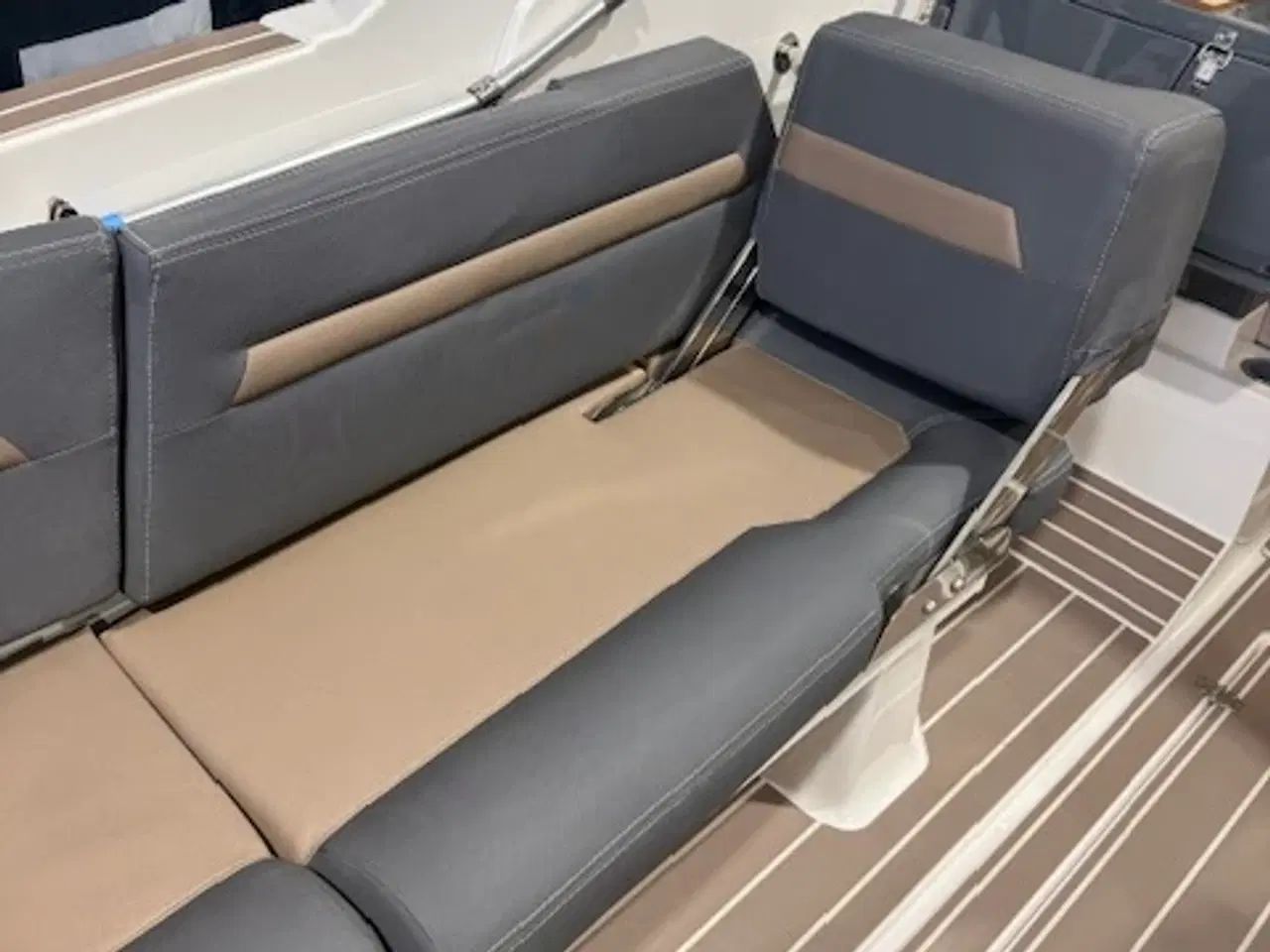 Billede 8 - FLOT FLIPPER 670/700ST MED BOVPROPEL