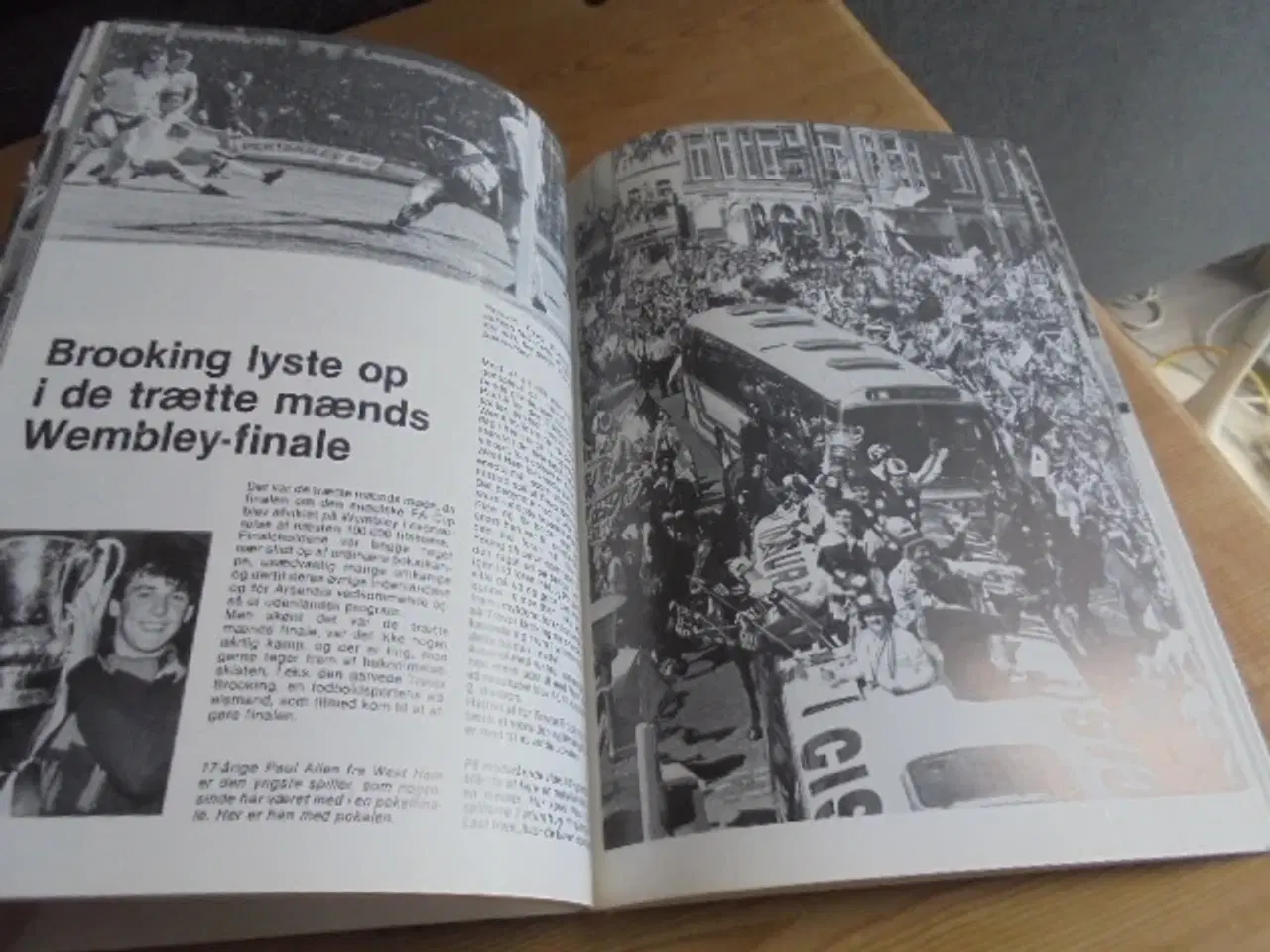 Billede 11 - Fodbold – årets bedste 1980 – god stand  