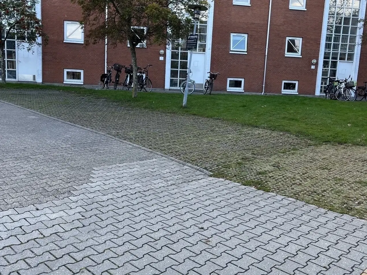 Billede 3 - Parkeringsplads til leje - Nyborgvej 1