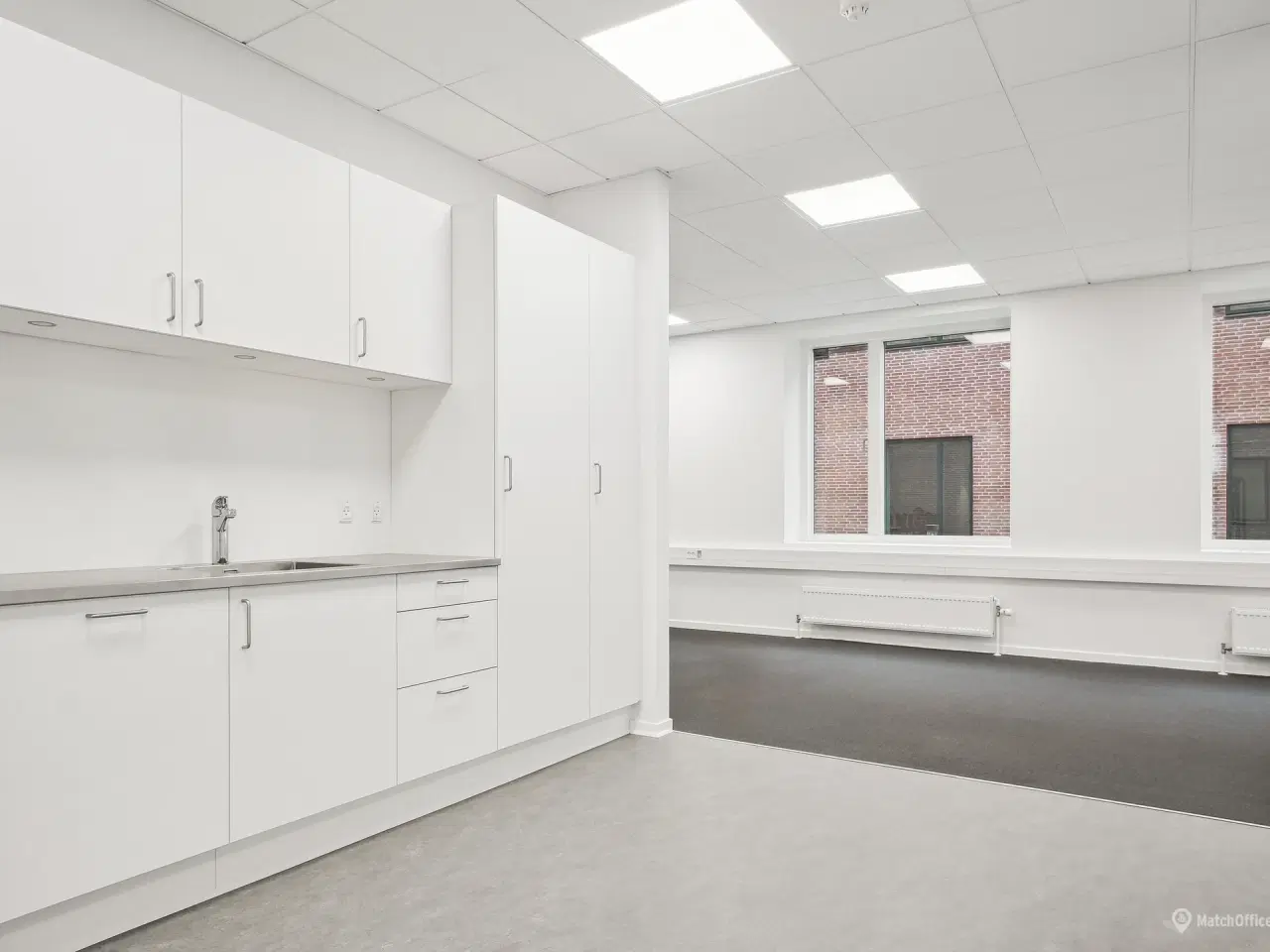 Billede 3 - Moderne og lyst lejemål i flot ejendom