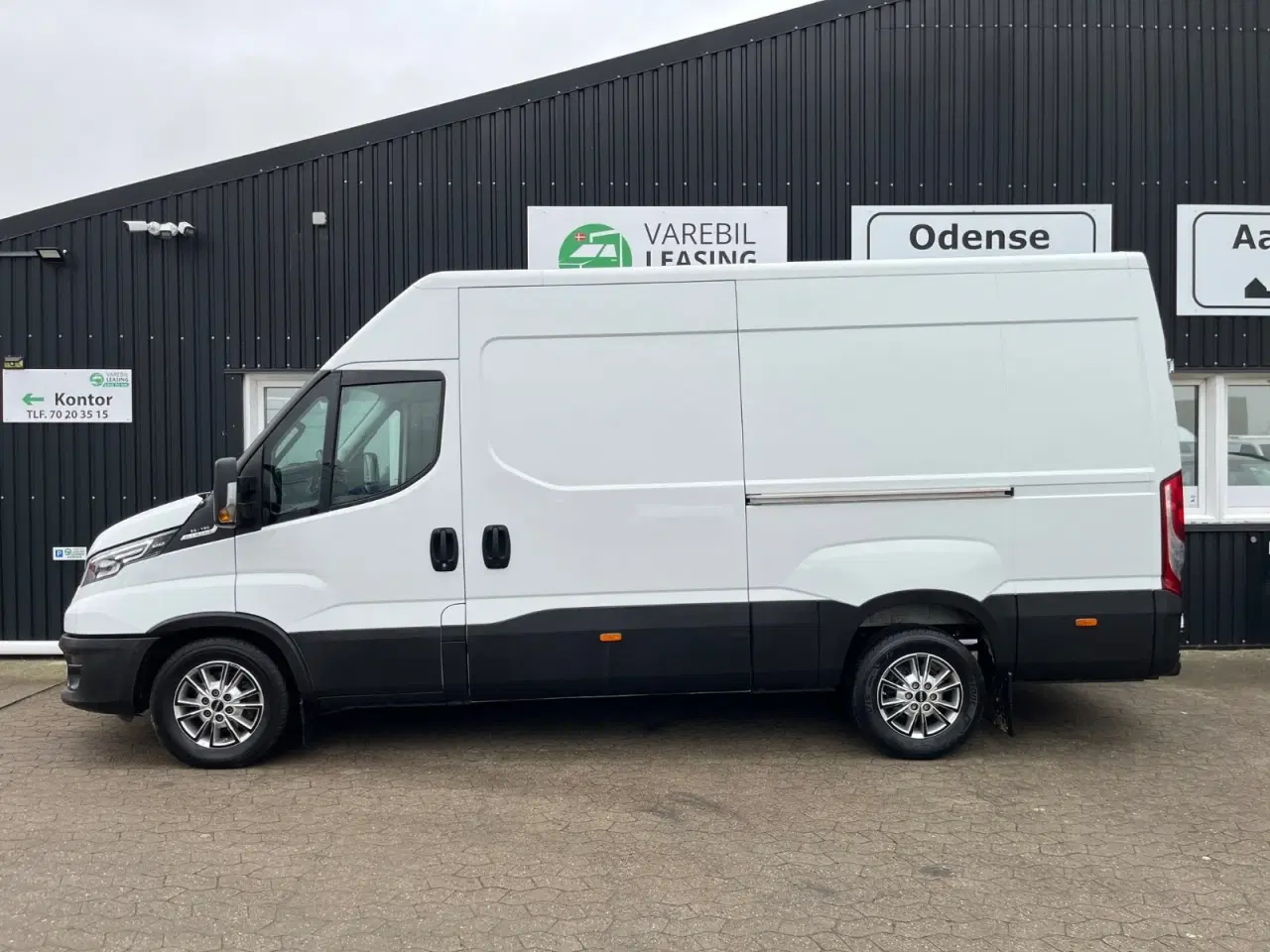 Billede 1 - Iveco Daily 3,0 35S18 12m³ Van AG8