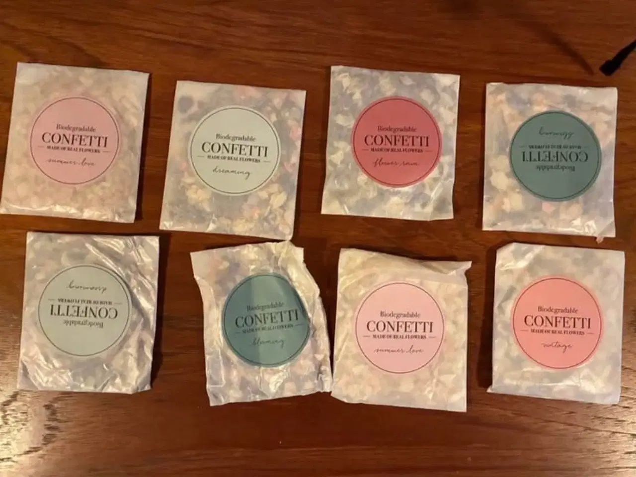 Billede 8 - Smukke små glasvaser.