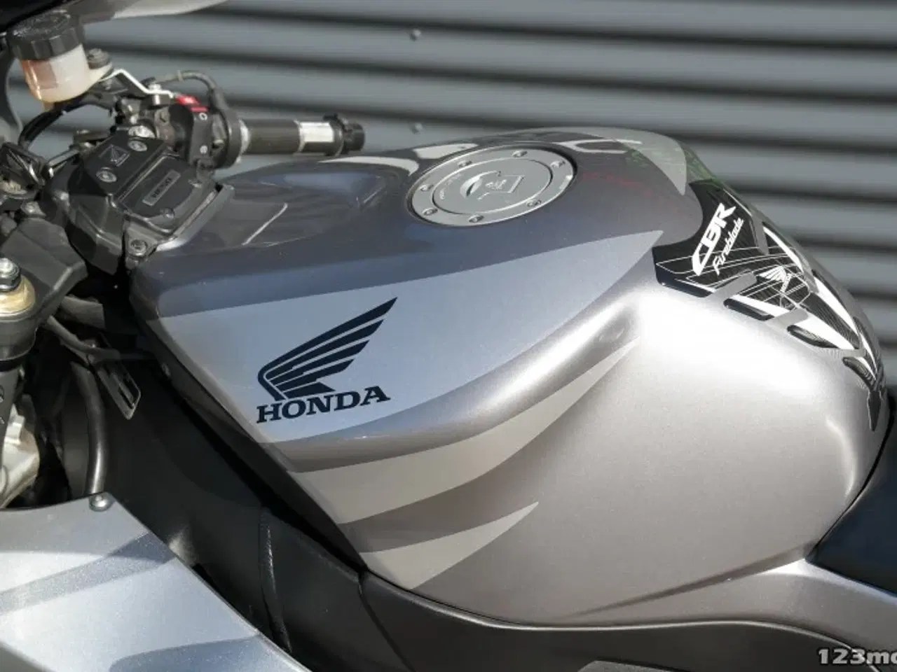 Billede 23 - Honda CBR 1000 RR Fireblade MC-SYD       BYTTER GERNE