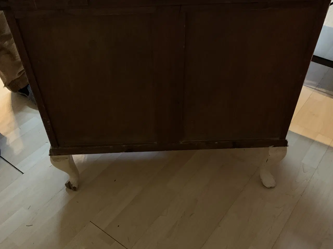 Billede 4 - Gammelt skab i fyrretræ