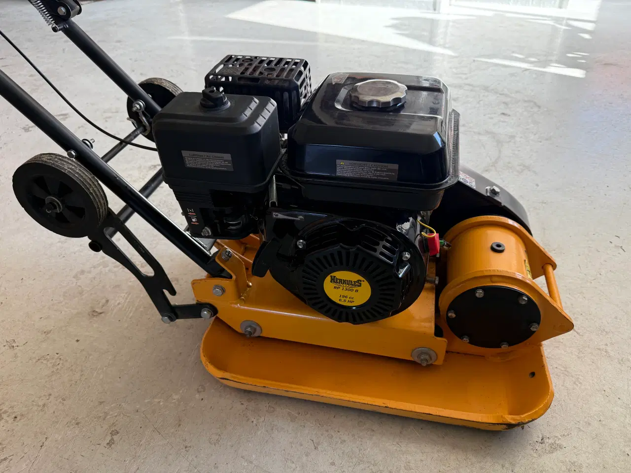 Billede 1 - Pladevibrator 