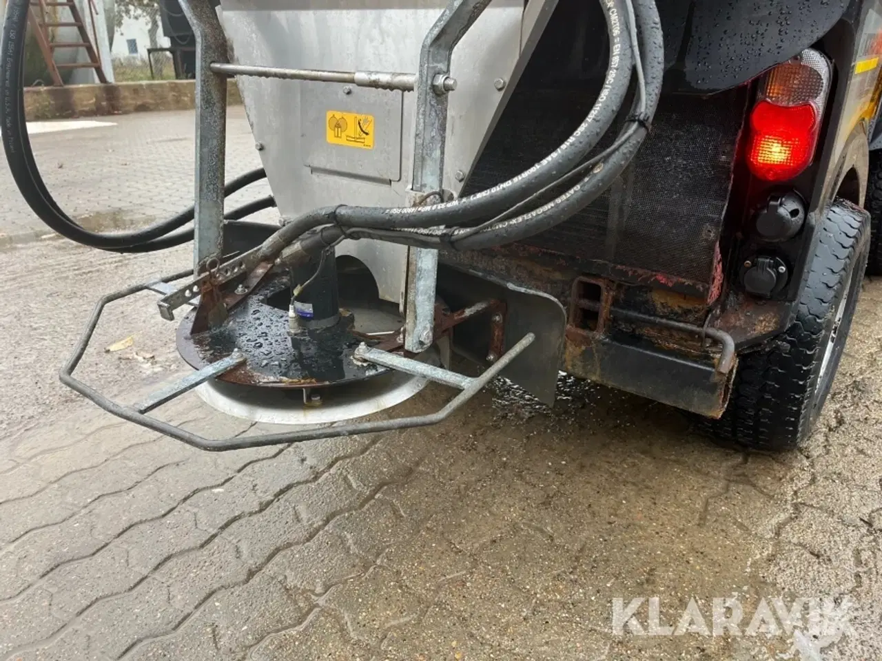 Billede 10 - Redskabsbærer Kärcher MIC 34C