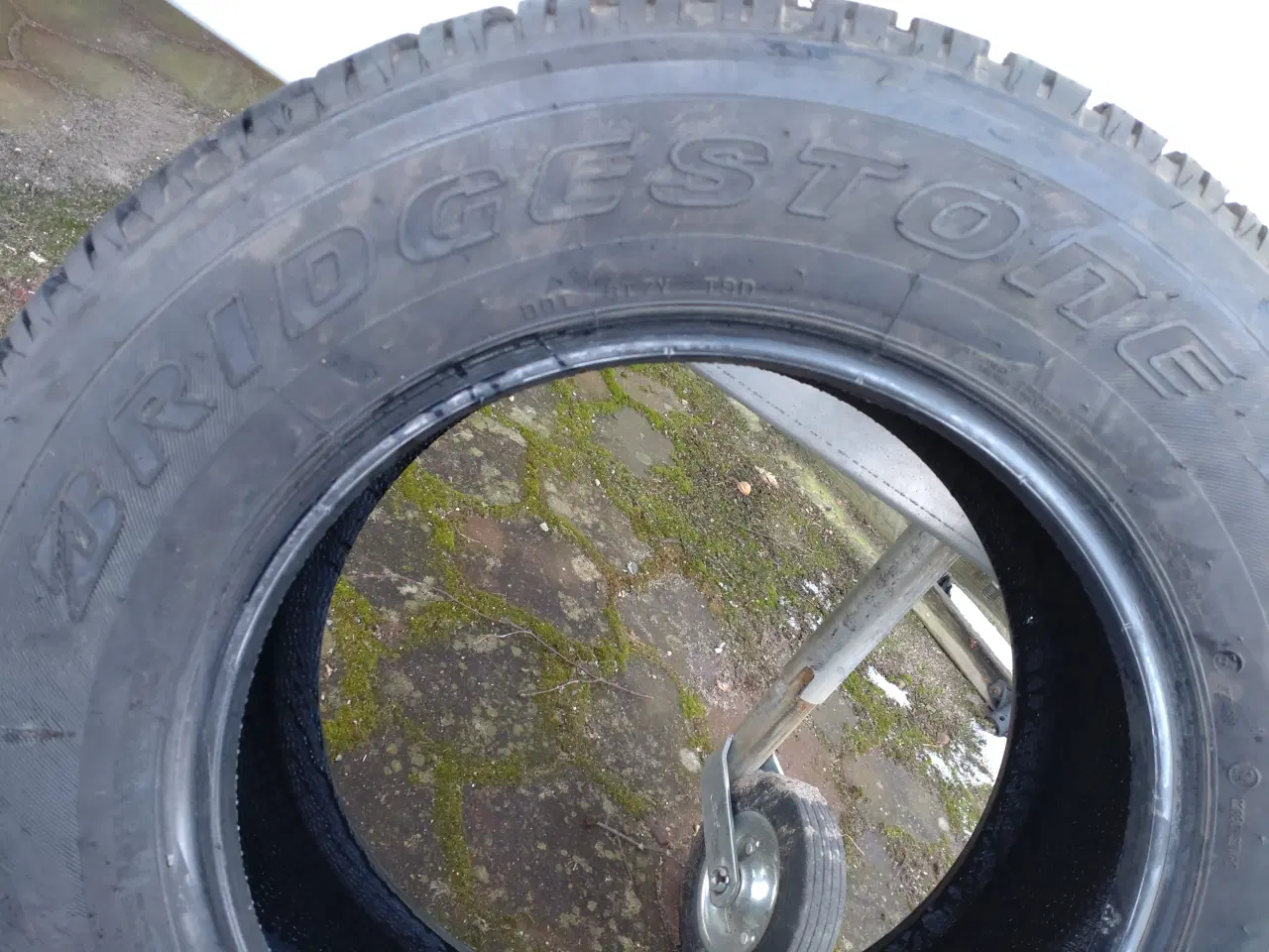 Billede 2 - Dæk 4 stk Bridgestone 265/65R17 sælges