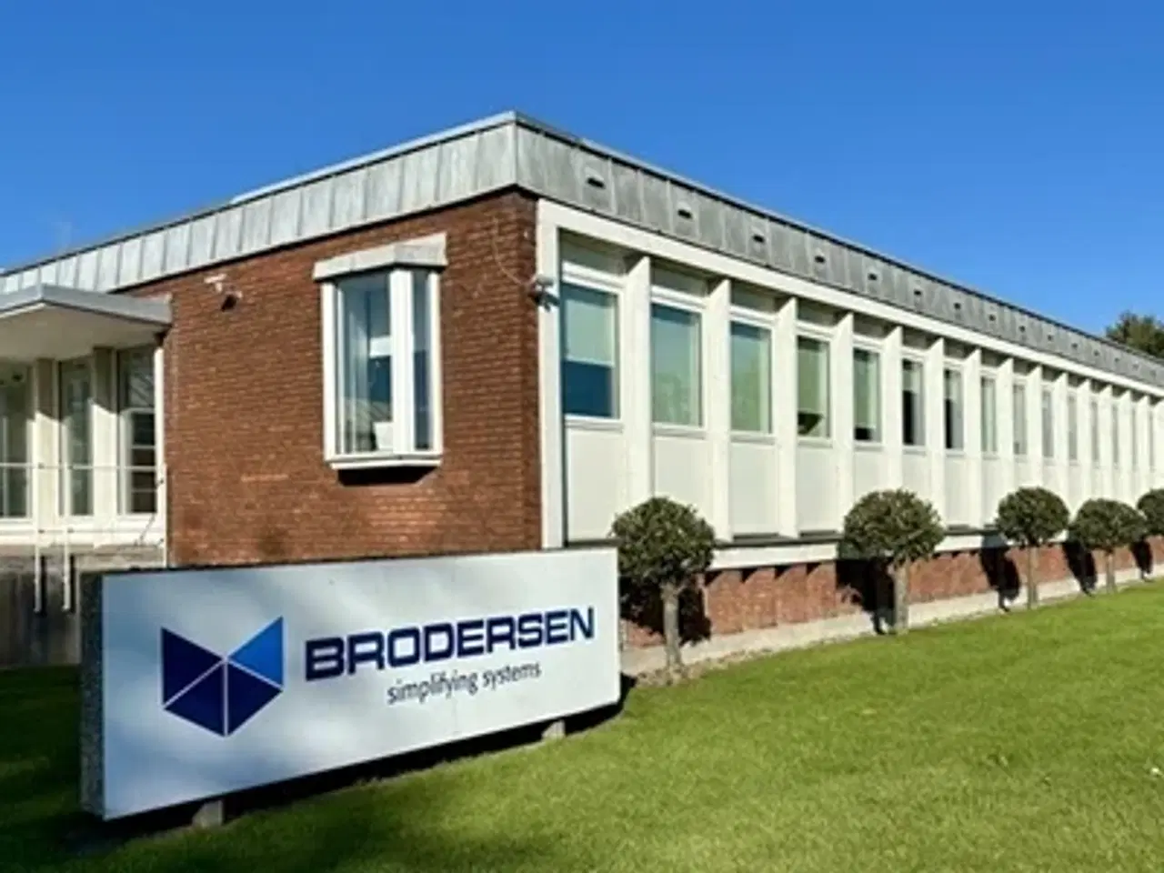 Billede 1 - Domicil kontor- og lagerlokaler 700m fra letbanestop
