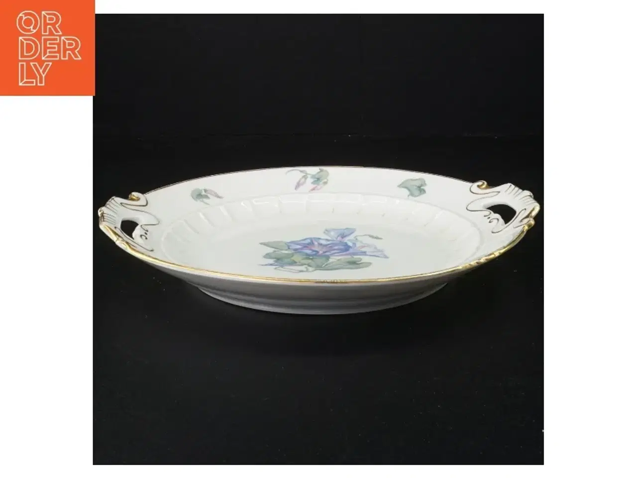 Billede 2 - Kaffestel fra Bing Og Grøndal (str. 25 x 23 cm og 25 x 19 cm og 12 cm og 6 x 9 cm og 15 cm og 27 gang i 25 cm x 16 cm og 30 x 19 cm)