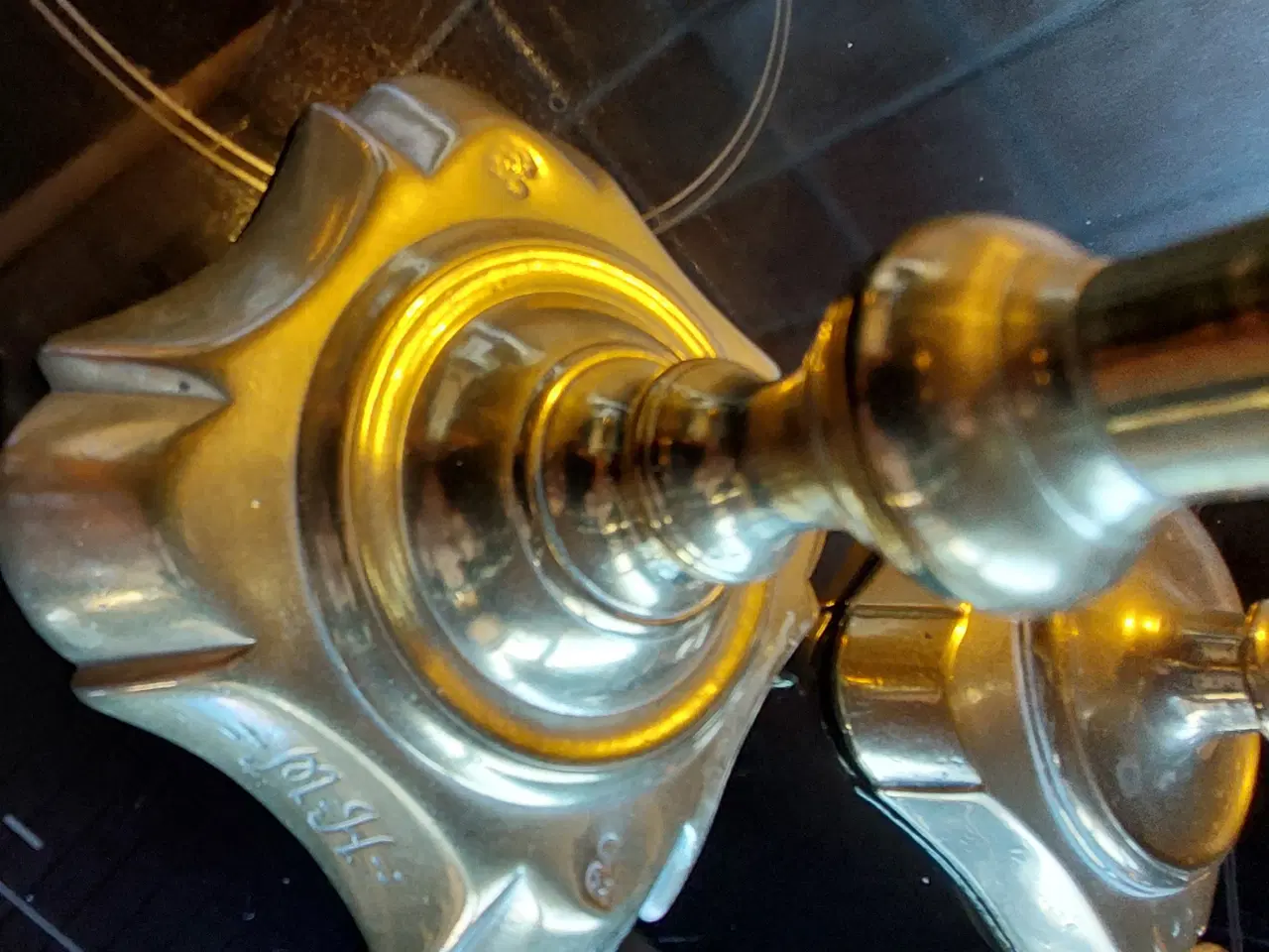 Billede 3 - 1700TALS MESSING LYSESTAGER - samlet pris !