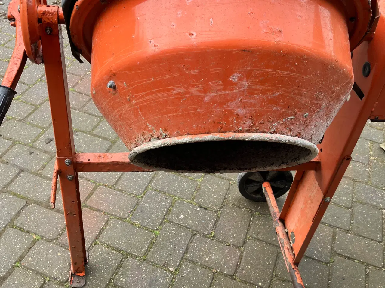 Billede 1 - Cement blander Lecsha Euro- mix 125 l.