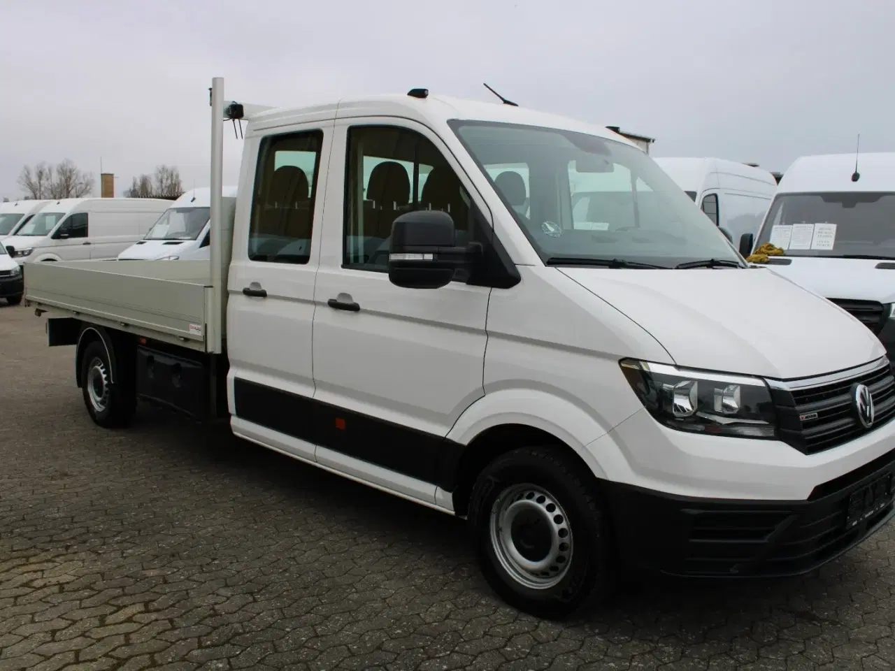 Billede 2 - VW Crafter 35 2,0 TDi 177 Mandskabsvogn m/lad L4 aut.