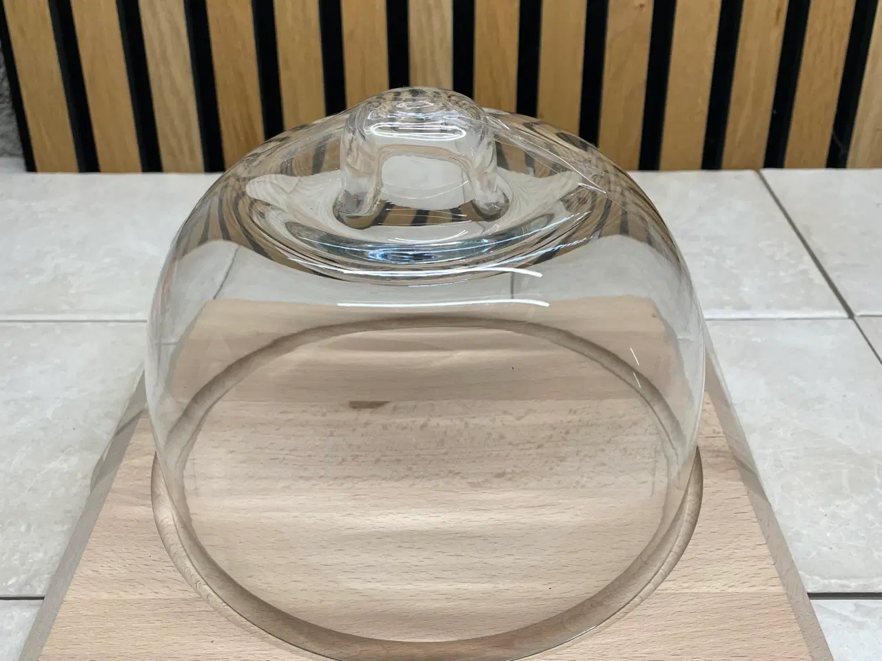 Billede 1 - Osteklokke med træ bund