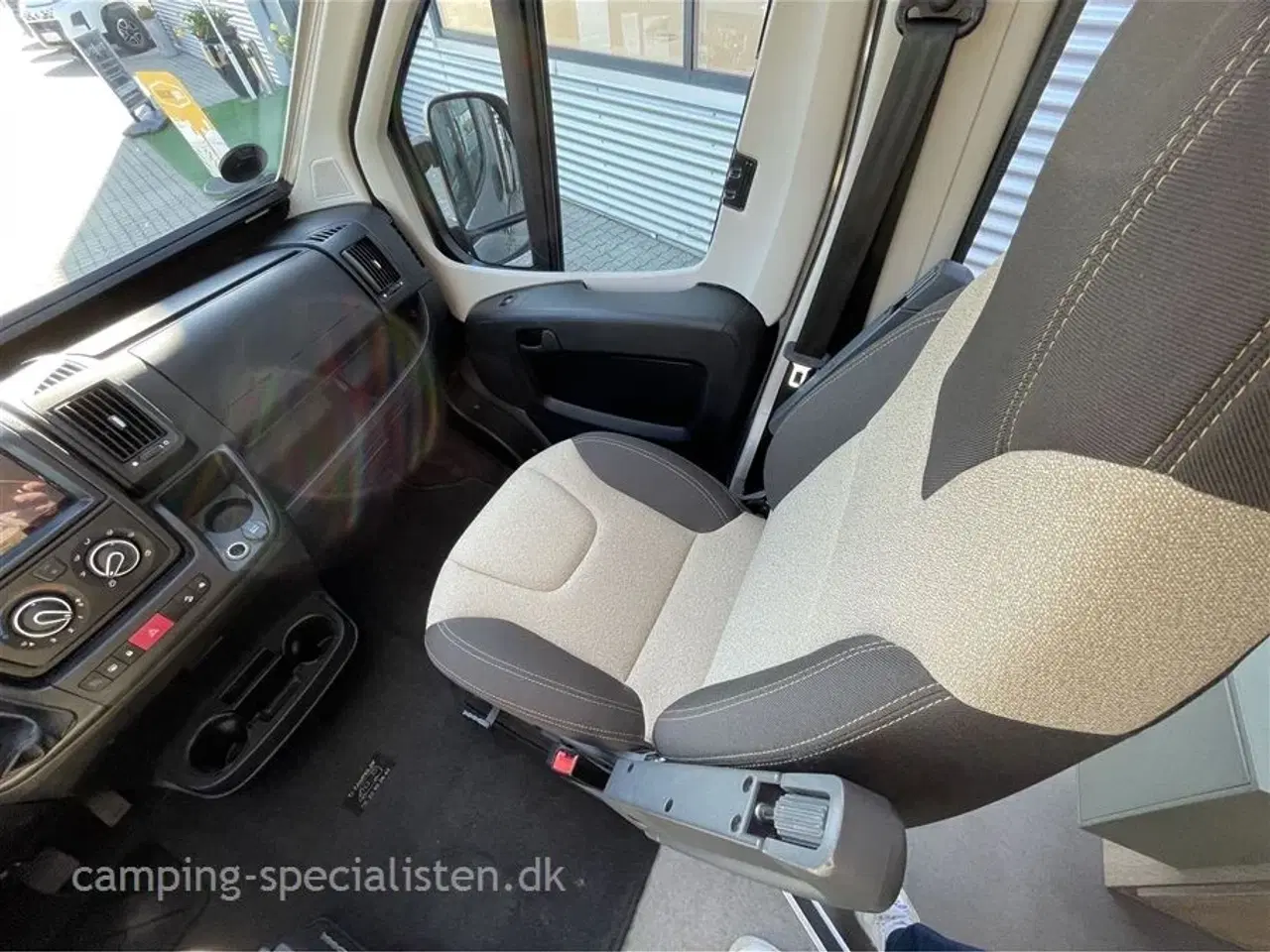 Billede 5 - 2021 - Citroen Clever Van Celebration 600   Clever Van Celebration 600 2021 - Se den nu hos Camping-Specialisten.dk