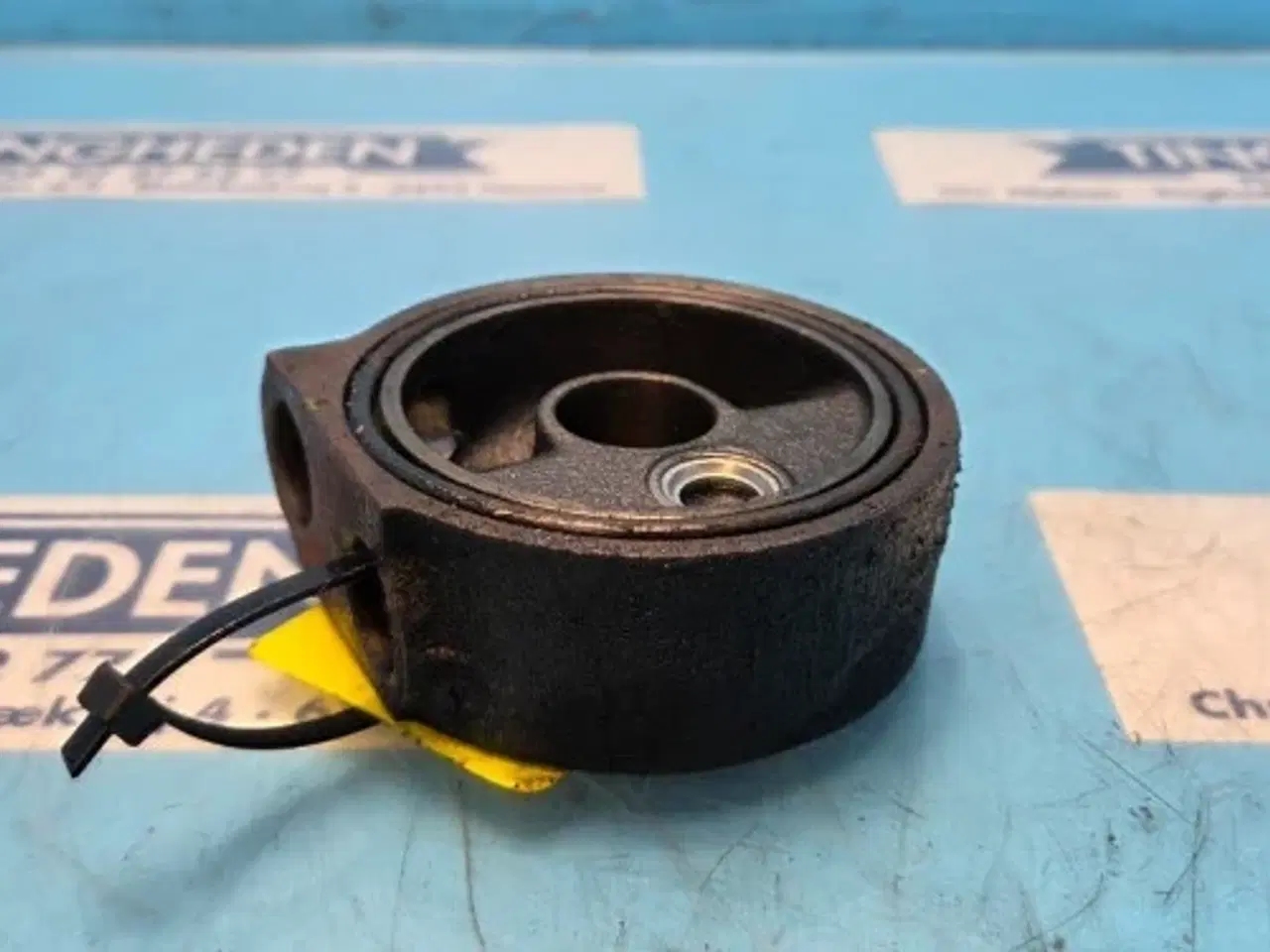 Billede 8 - John Deere 6359T Adapter Oliefilter R53812