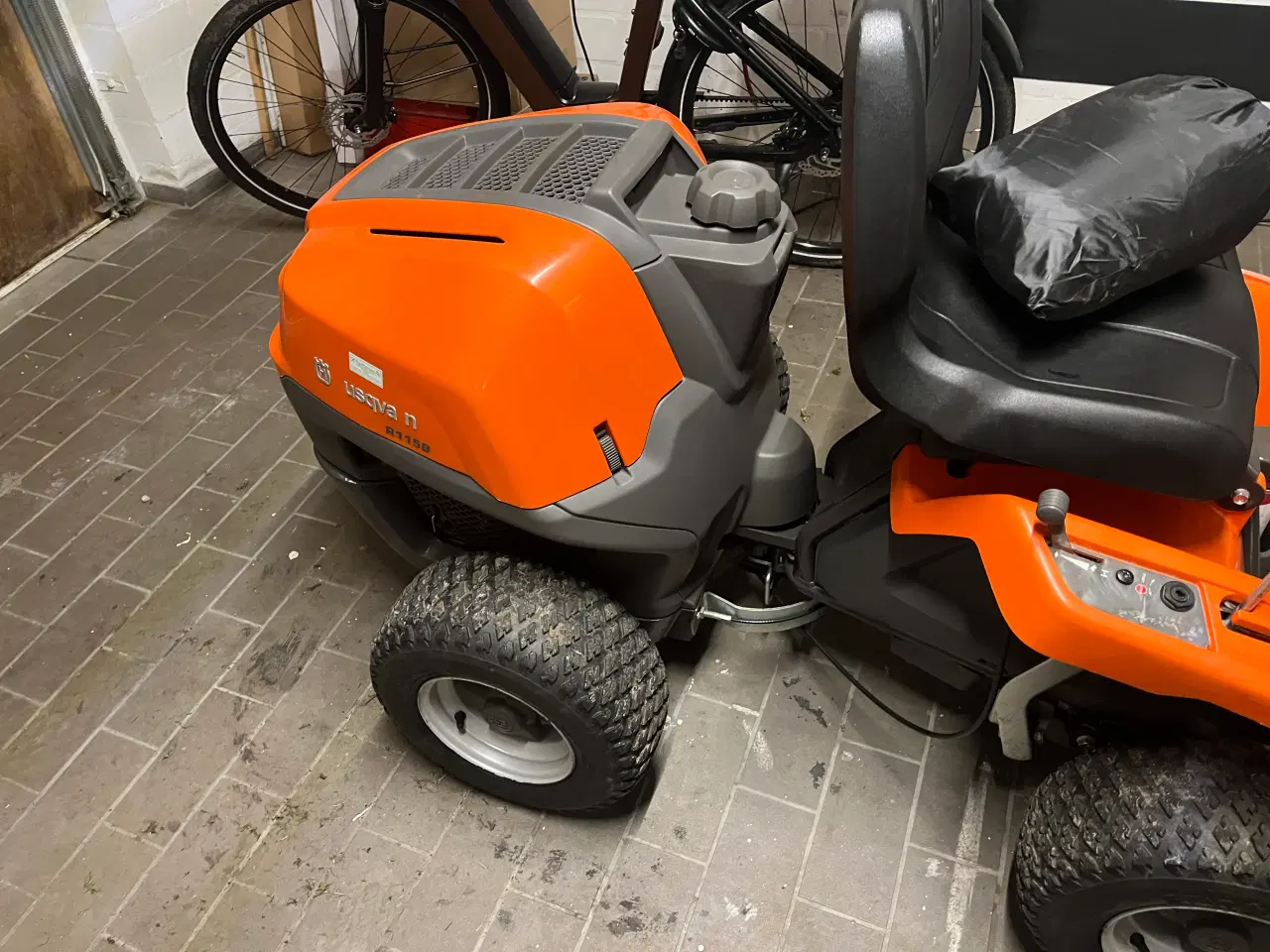 Billede 4 - Husqvarna Rider R 115 B