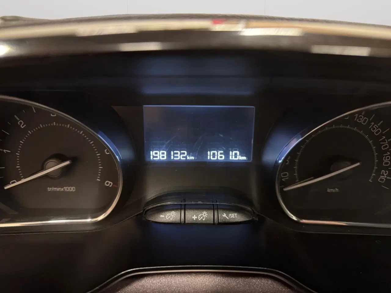 Billede 7 - Peugeot 2008 1,6 e-HDi 92 Active