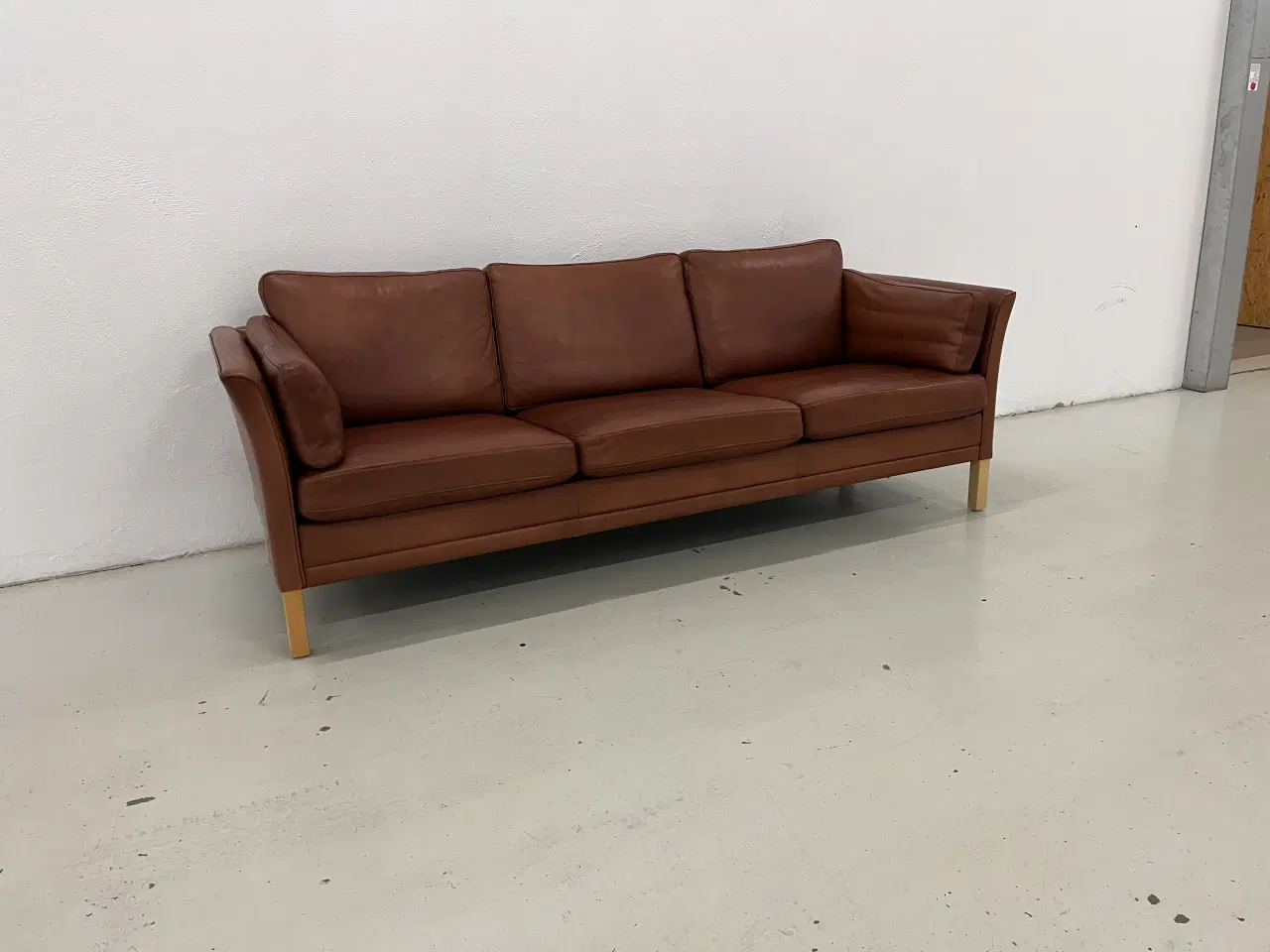 Billede 3 - Mogens Hansen MH2225 3 Pers.Sofa i cognac læder.