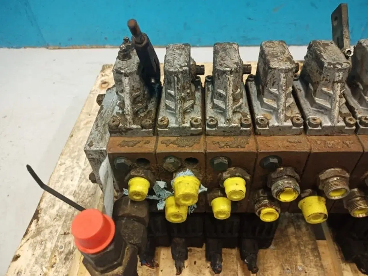 Billede 9 - Hydrema 906C Hydraulikventil 7200140