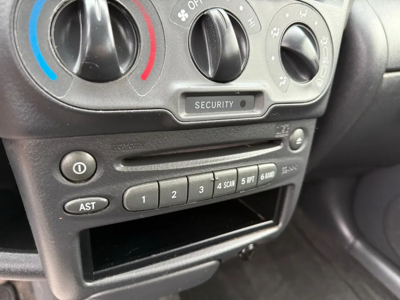 Billede 11 - Toyota Yaris Verso 1,3 Linea Sol 86HK