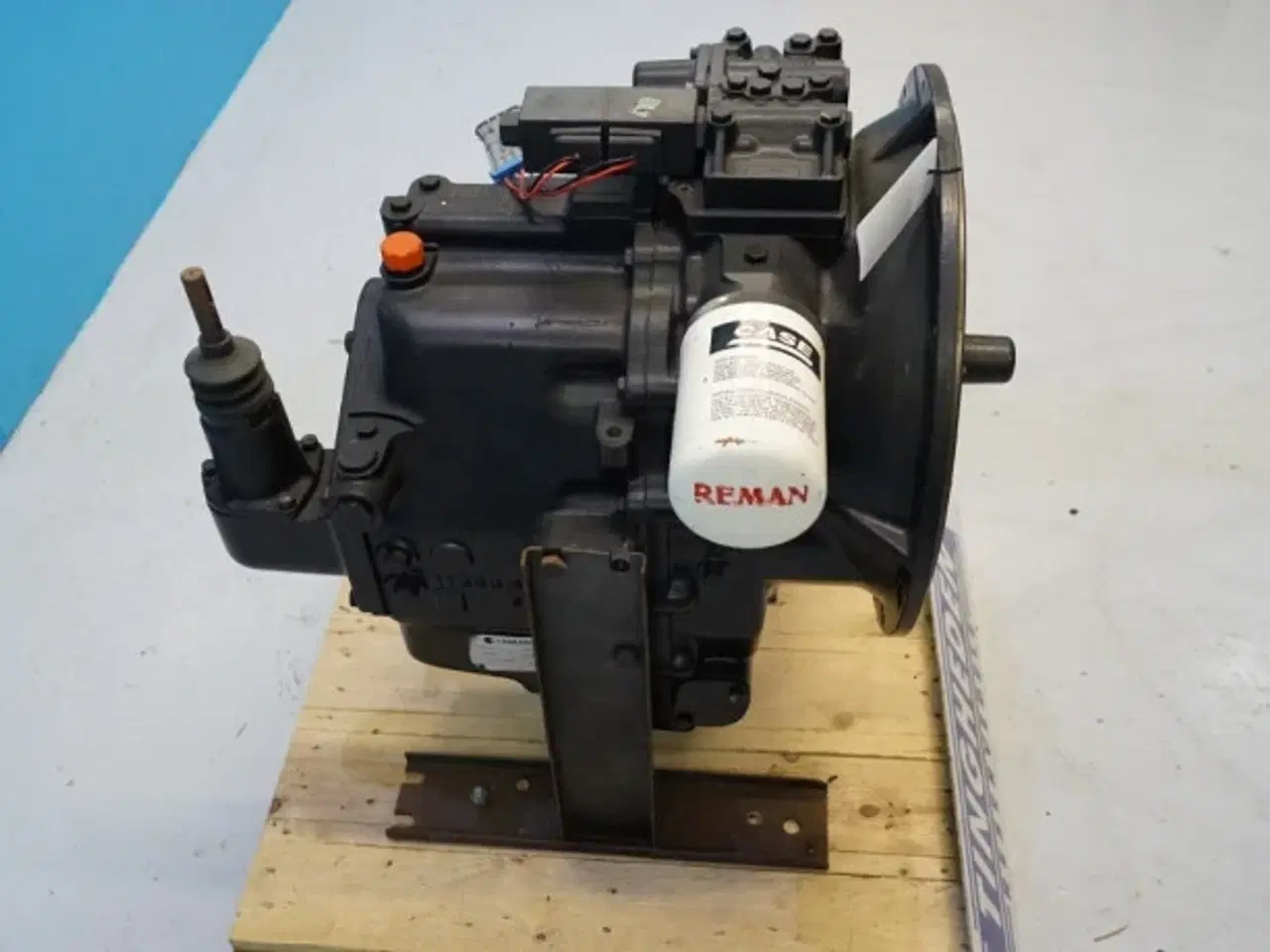 Billede 14 - CASE 580SLE 2WD Transmission 