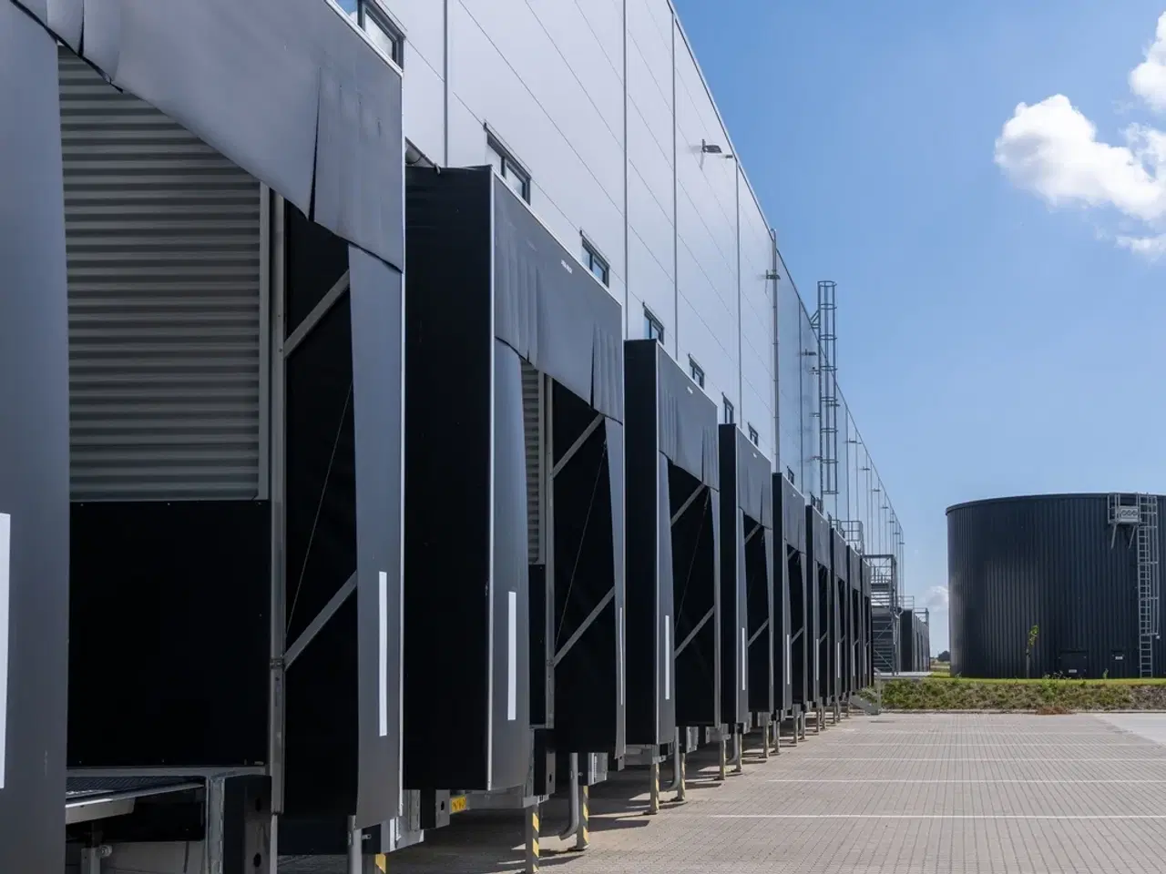 Billede 10 - Nyopførte logistikfaciliteter med attraktiv placering