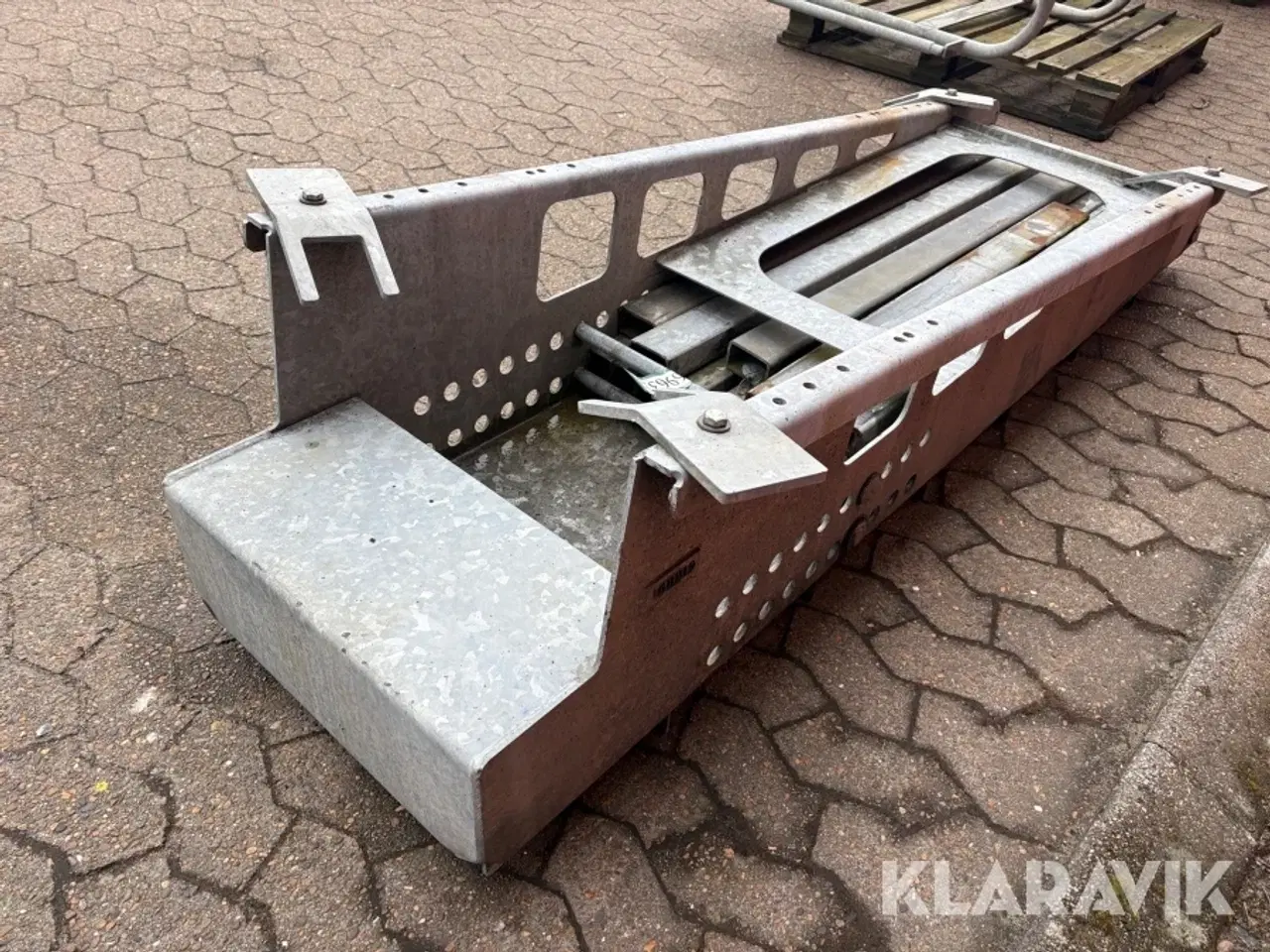 Billede 4 - Strøkasse til ophæng under trailer - galvaniseret