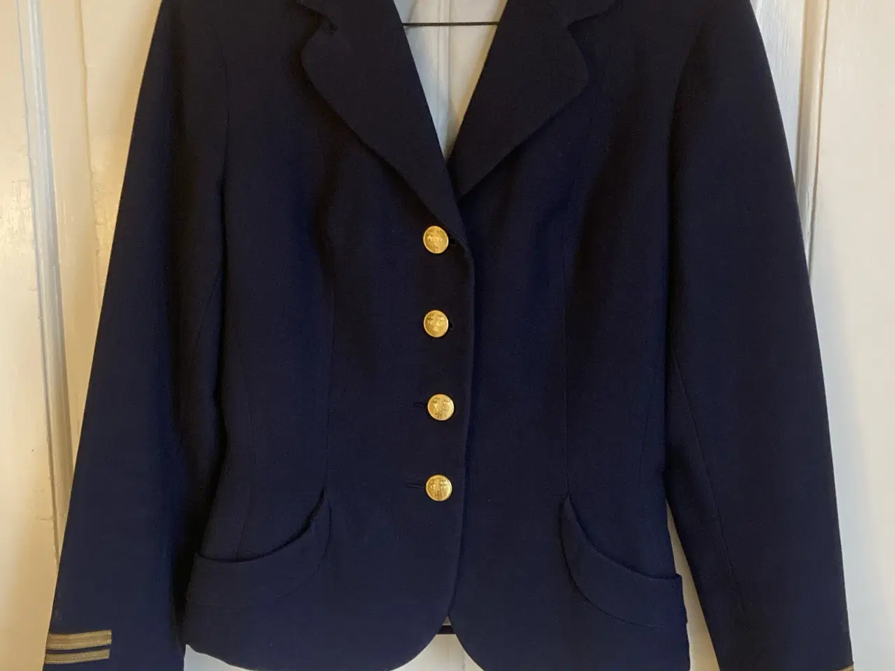 Billede 1 - Uniforms jakke & nederdel Flyselskab SAS