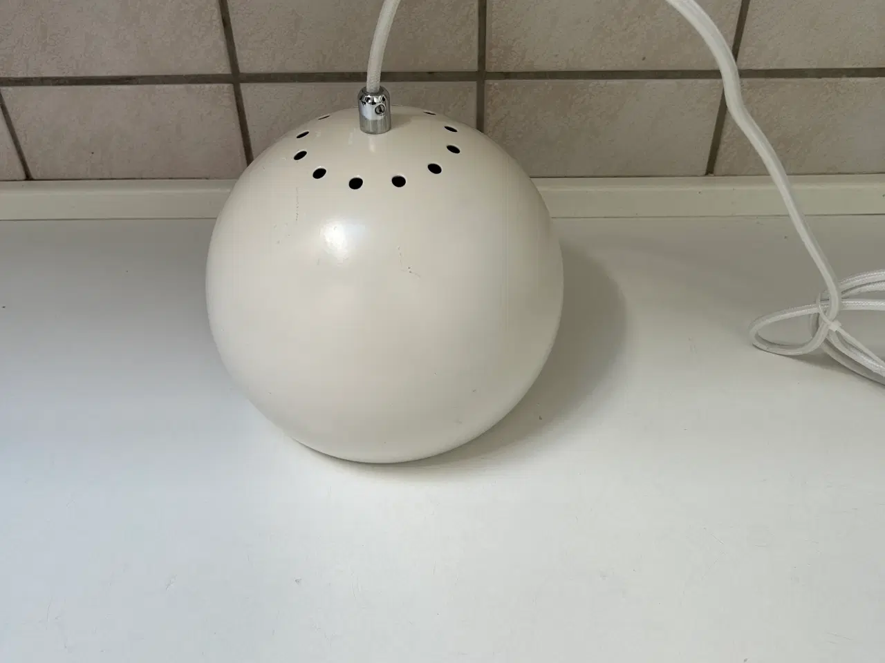 Billede 1 - Ball pendel i hvid