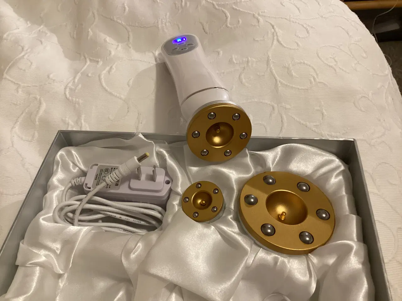 Billede 2 - Cellulite Handling - Electronic Cupping Massage Ma