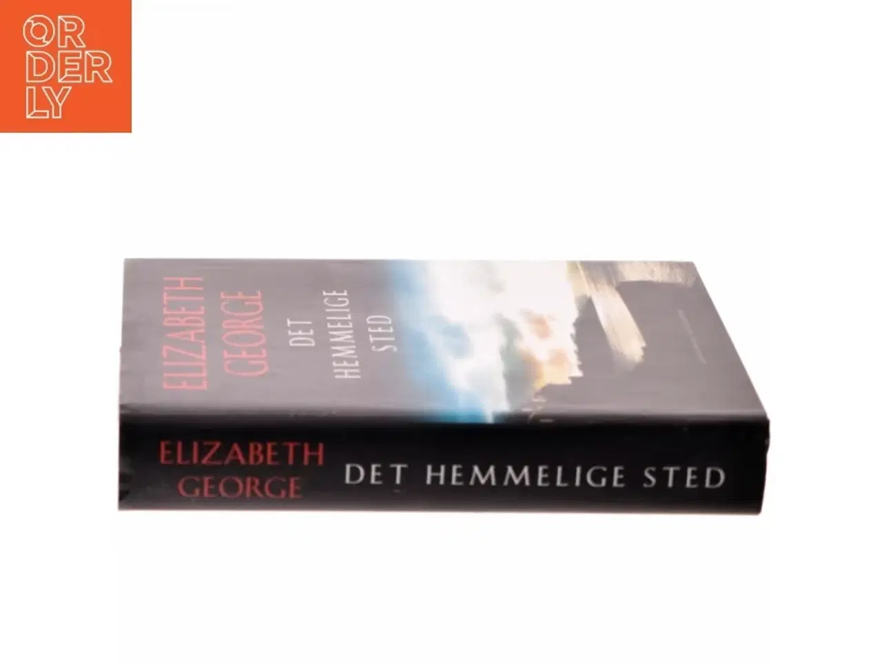 Billede 2 - Det Hemmelige Sted af Elizabeth George (Bog)