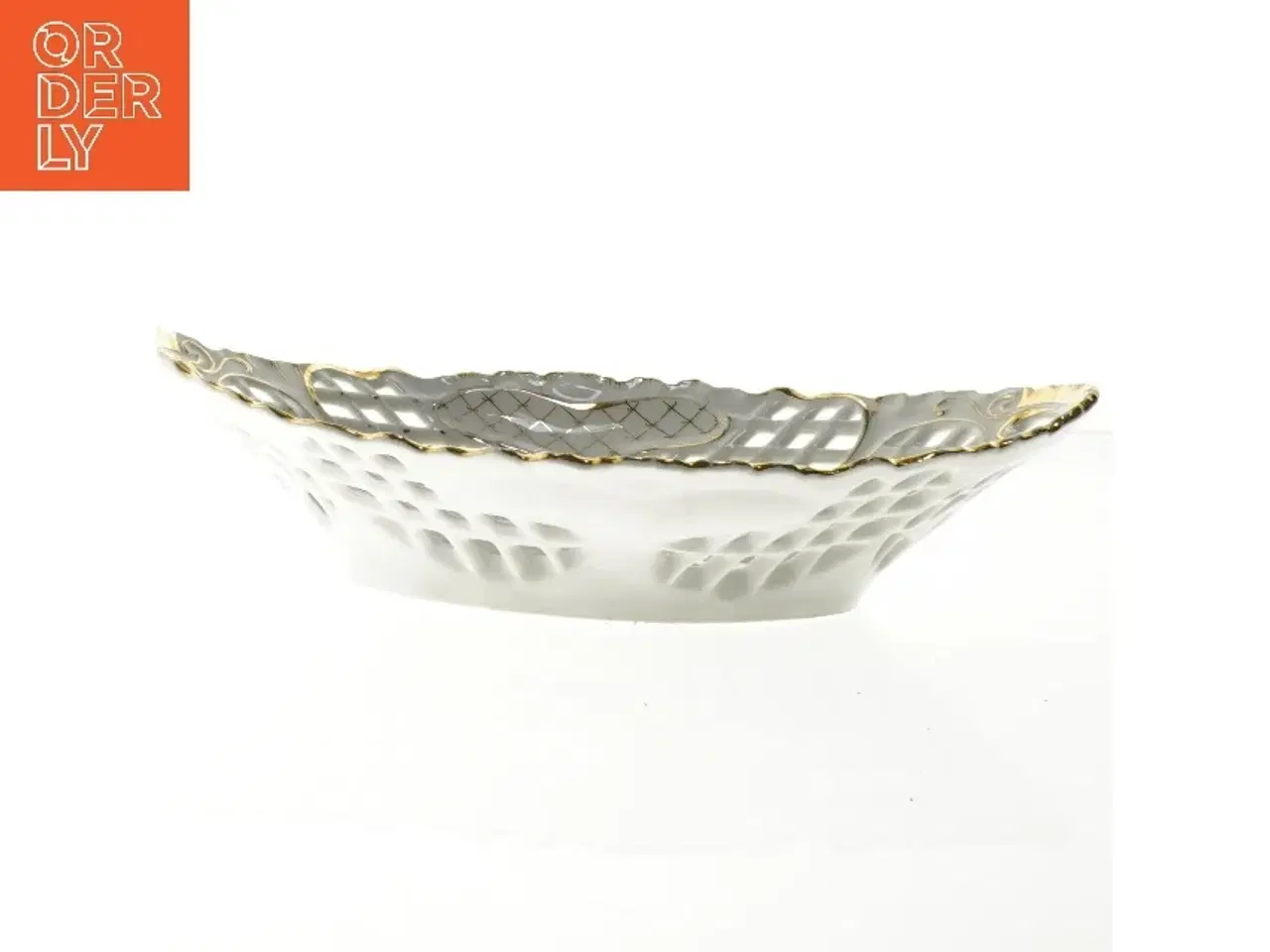 Billede 7 - Porcelænsskål med gennembrudt mønster og guldkant (str. 29 x 30 cm)