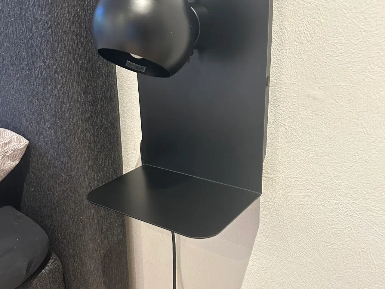 Billede 1 - Væglampe fra Frandsen Ball Wall Lamp USB