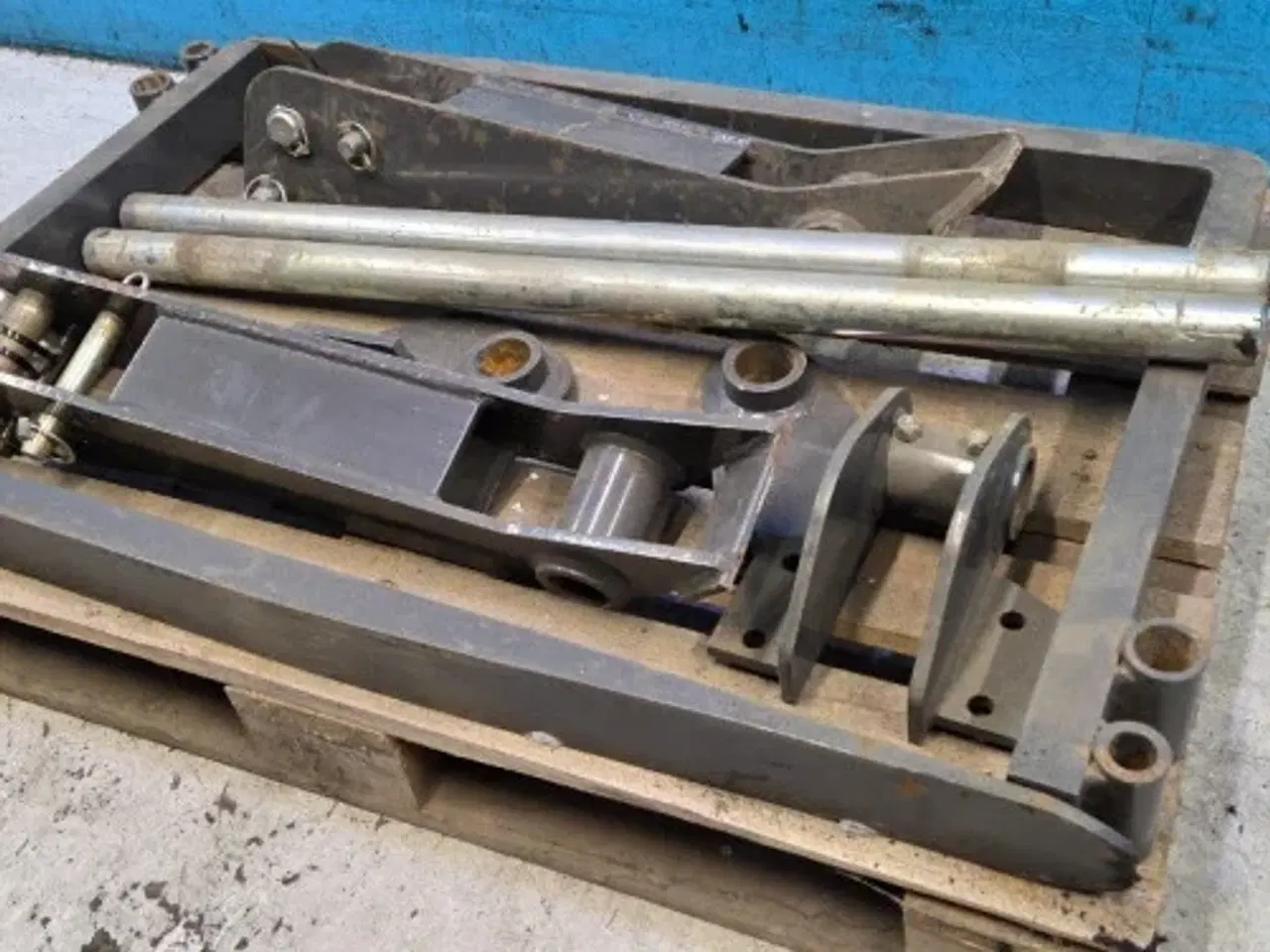 Billede 9 - New Holland B115C Pallegafler Kit 87310367