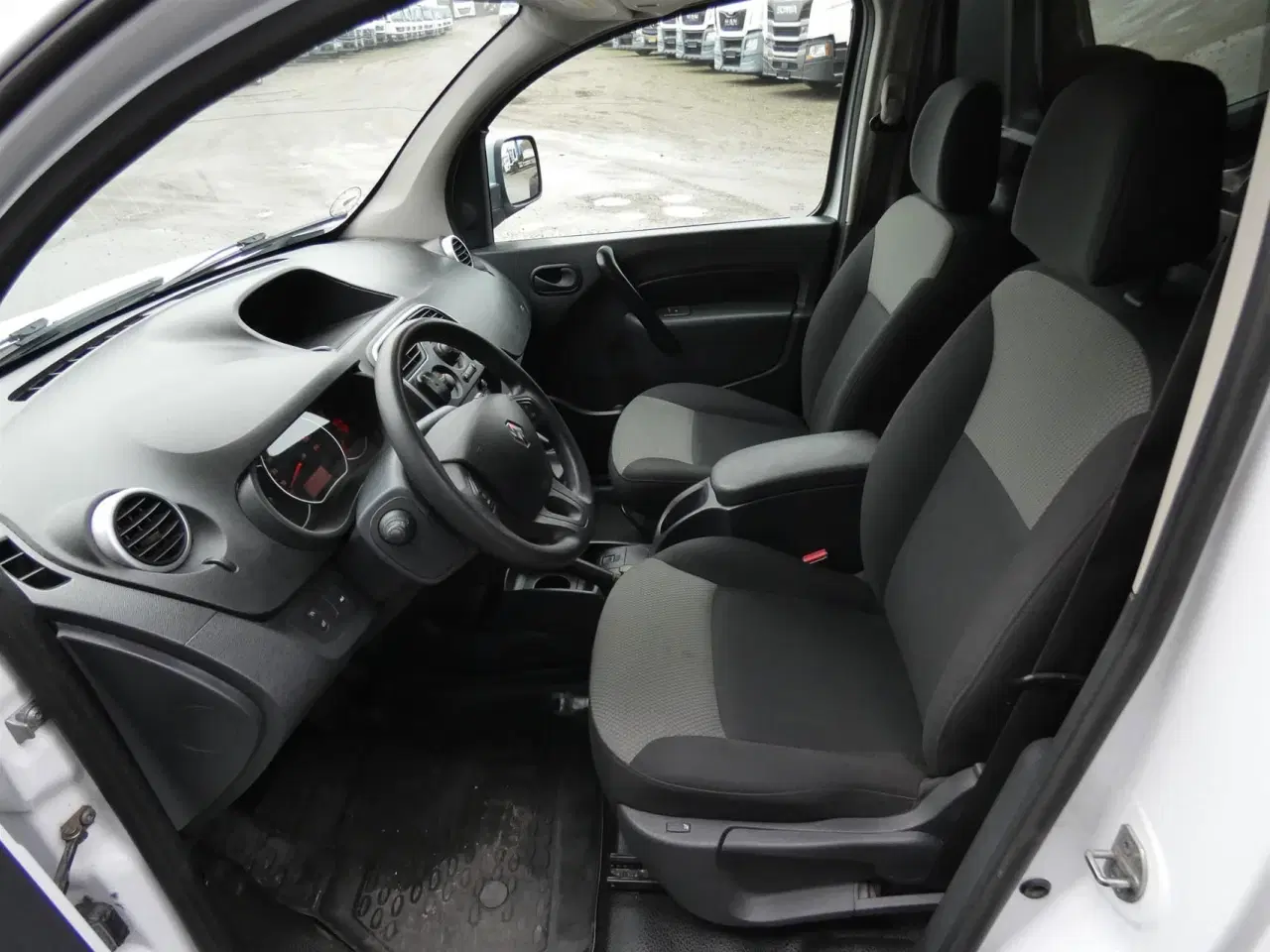 Billede 9 - Renault Kangoo L1 1,5 DCI Express EDC 90HK Van 6g Aut.