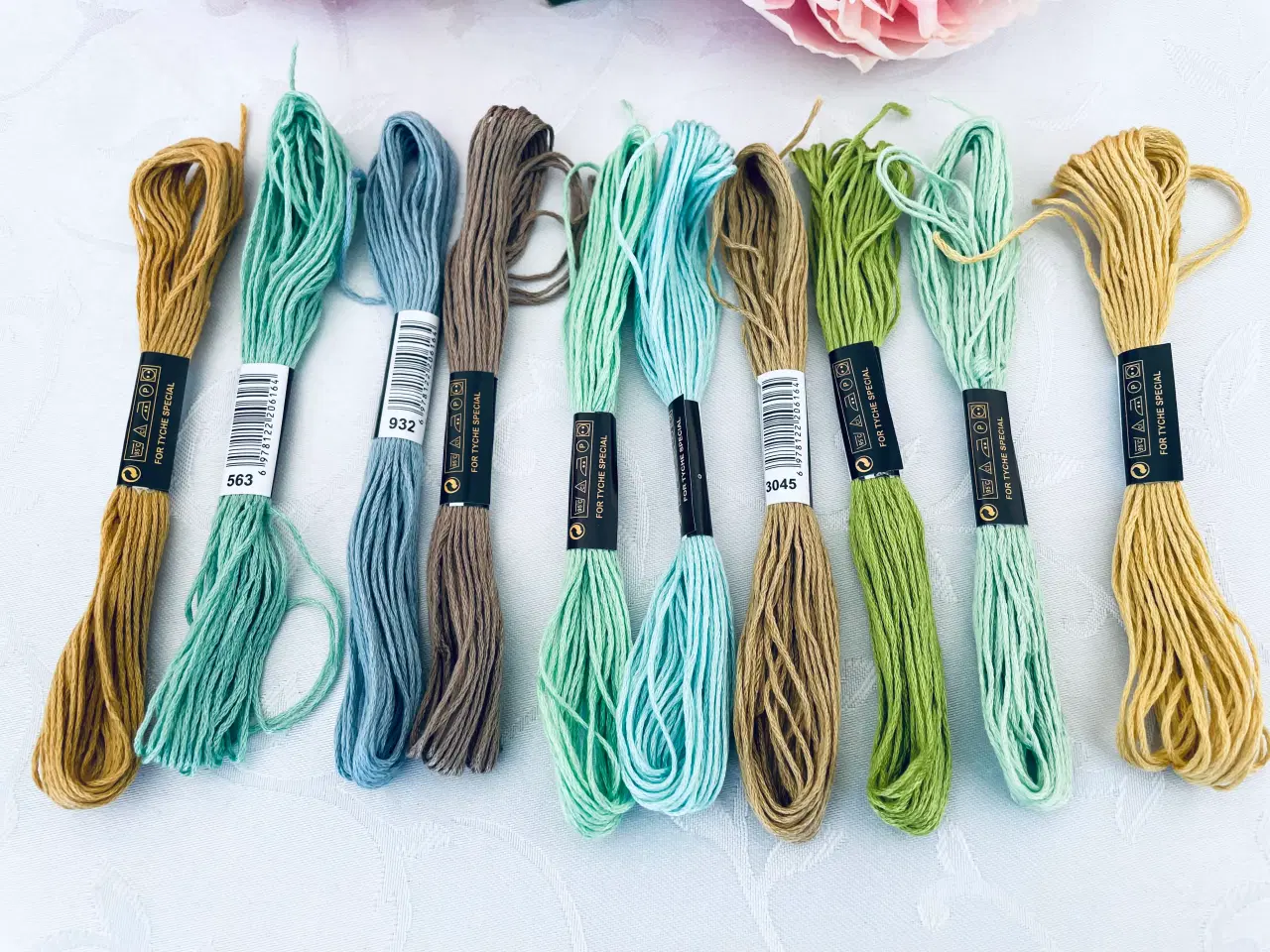 Billede 1 - Broderi garn 