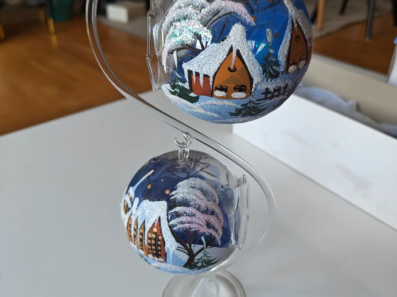 Billede 1 - Tjekkisk mundpustet glas julestage med glas fod.