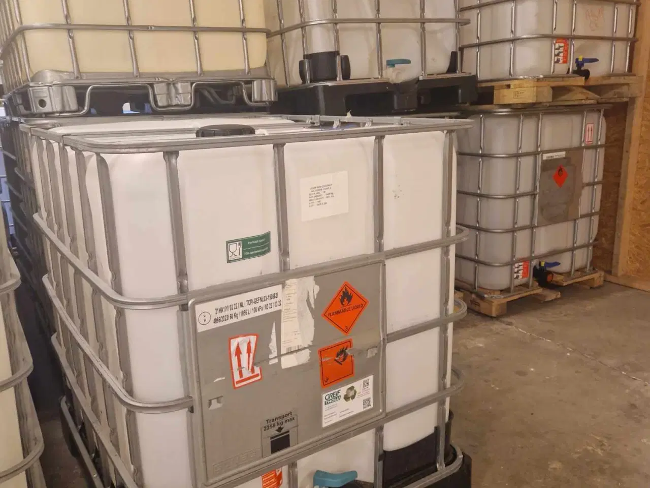 Billede 3 - Palletank/Regnvandstank/ Ren og Pæn