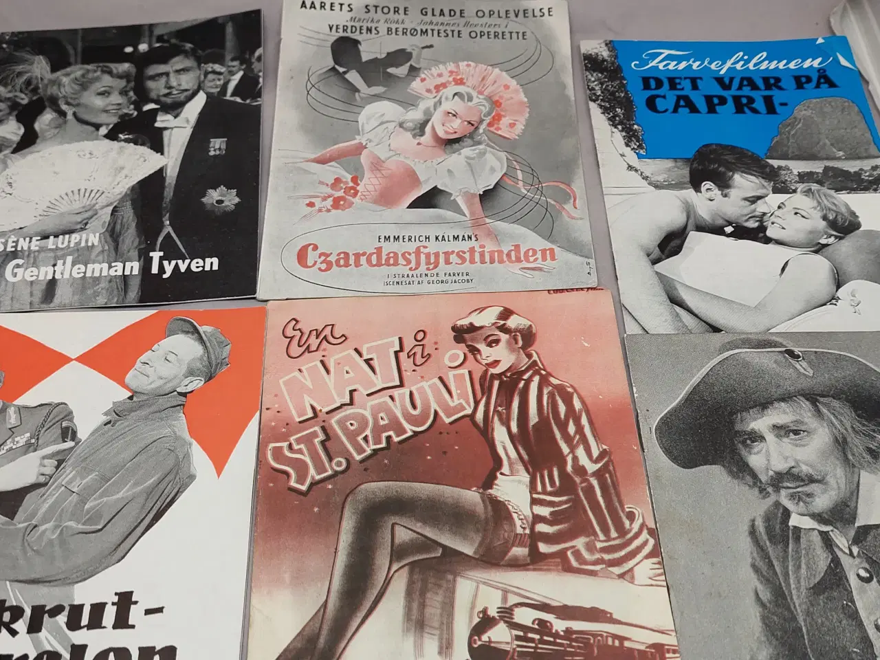 Billede 1 - Lot 60 stk. gamle biograf programmer