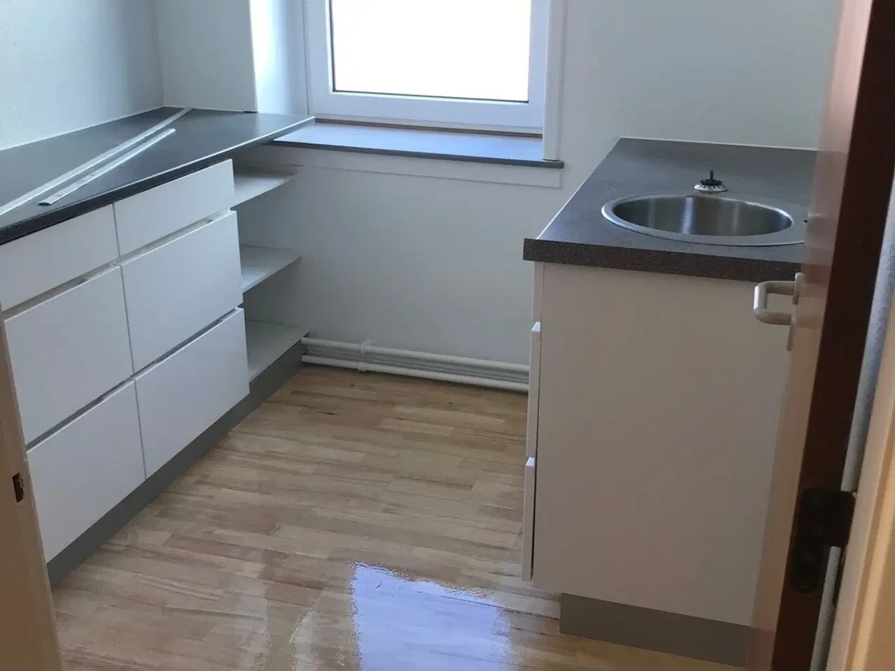 Billede 2 - 115 m3 udlejes til kontor / klinik / behandlerlokaler el. lign. i Kolding centrum.