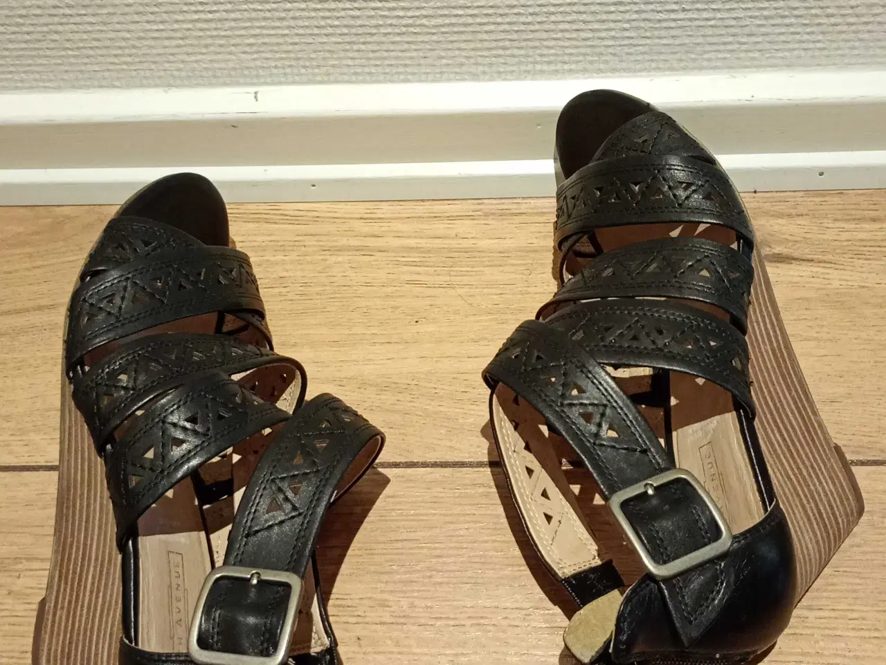 Billede 2 - Fine damesandaler med lynlaas, 5TH AVENUE, str. 39