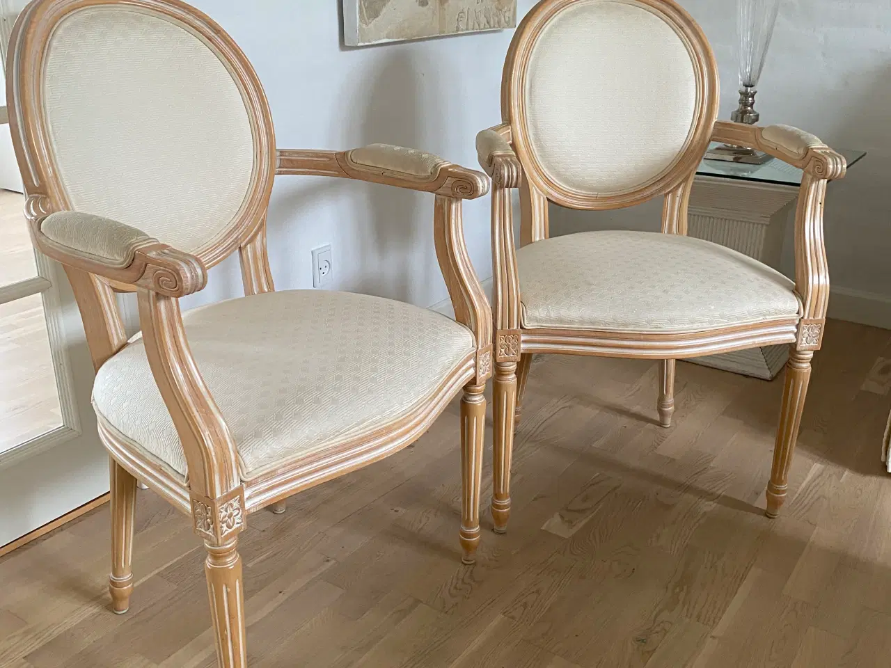 Billede 1 - 2 klassiske stole m. armlæn – Louis stil